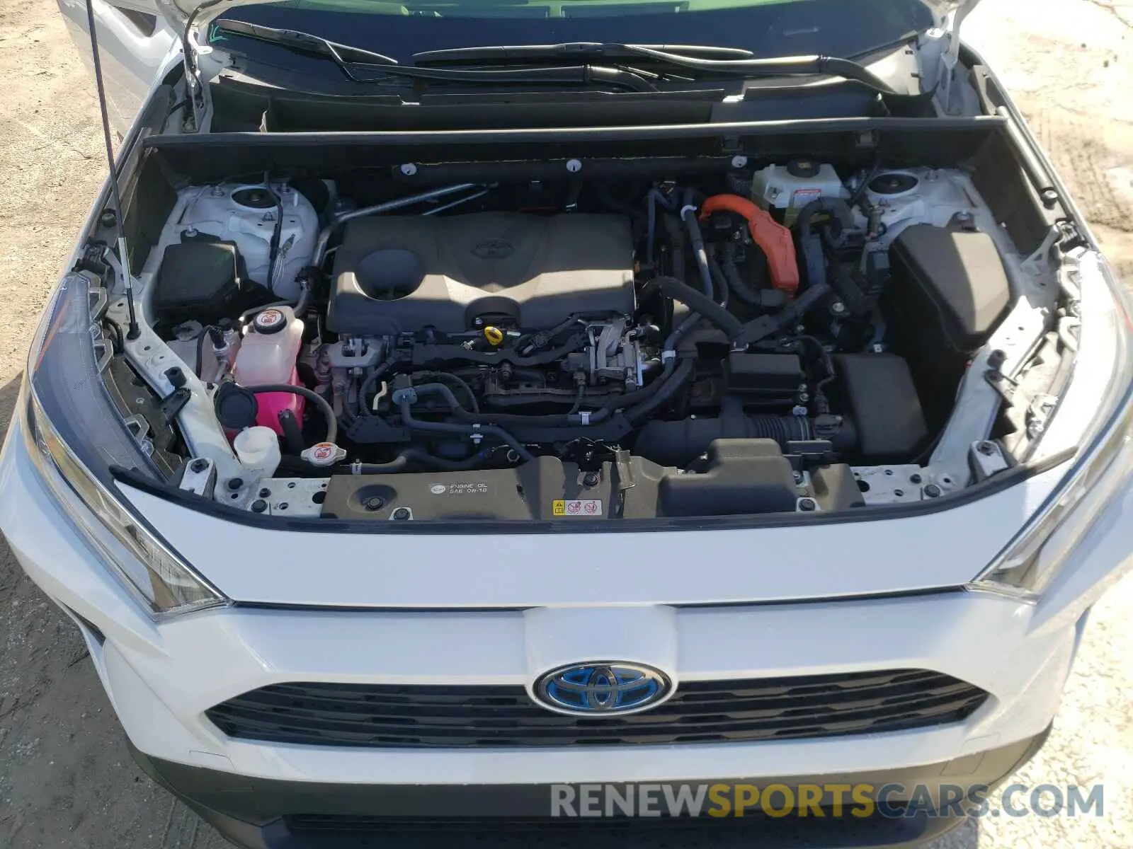7 Photograph of a damaged car JTMRWRFVXKD026565 TOYOTA RAV4 2019
