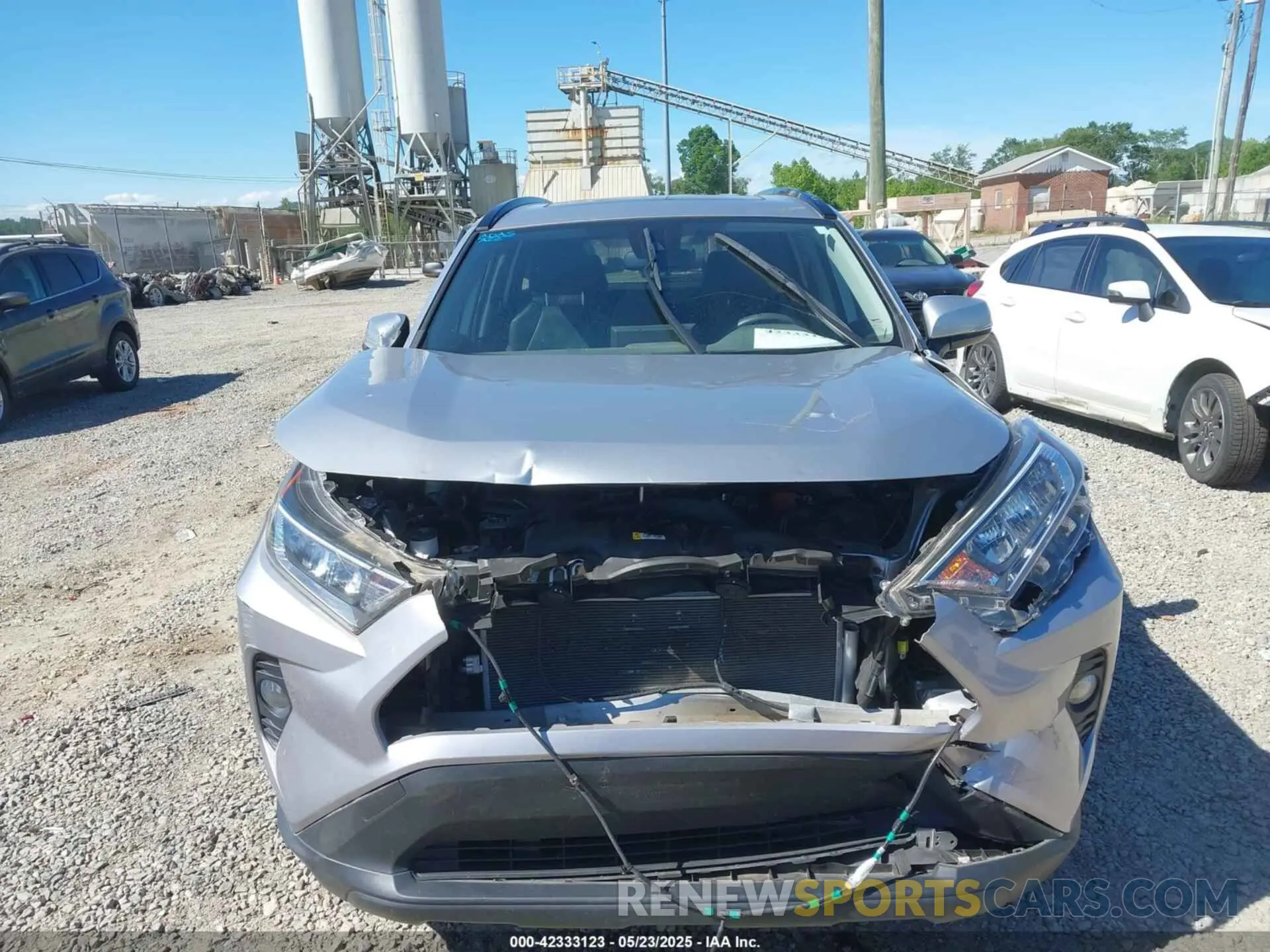 12 Photograph of a damaged car JTMW1RFV0KD008769 TOYOTA RAV4 2019