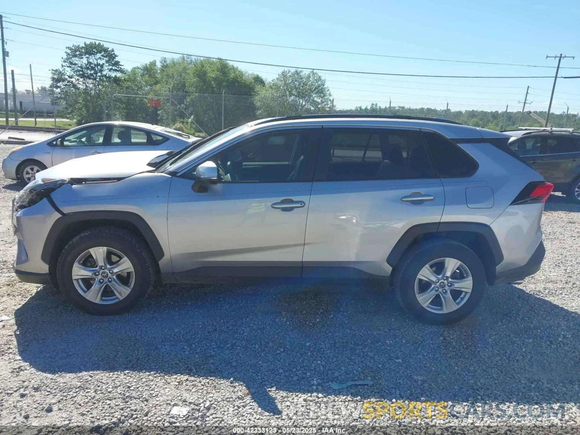 14 Photograph of a damaged car JTMW1RFV0KD008769 TOYOTA RAV4 2019