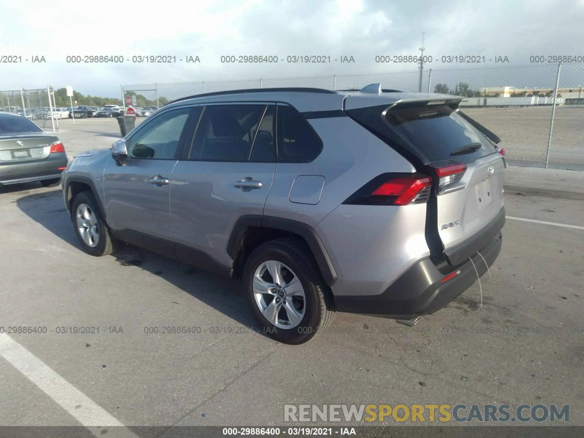 3 Photograph of a damaged car JTMW1RFV0KD029105 TOYOTA RAV4 2019