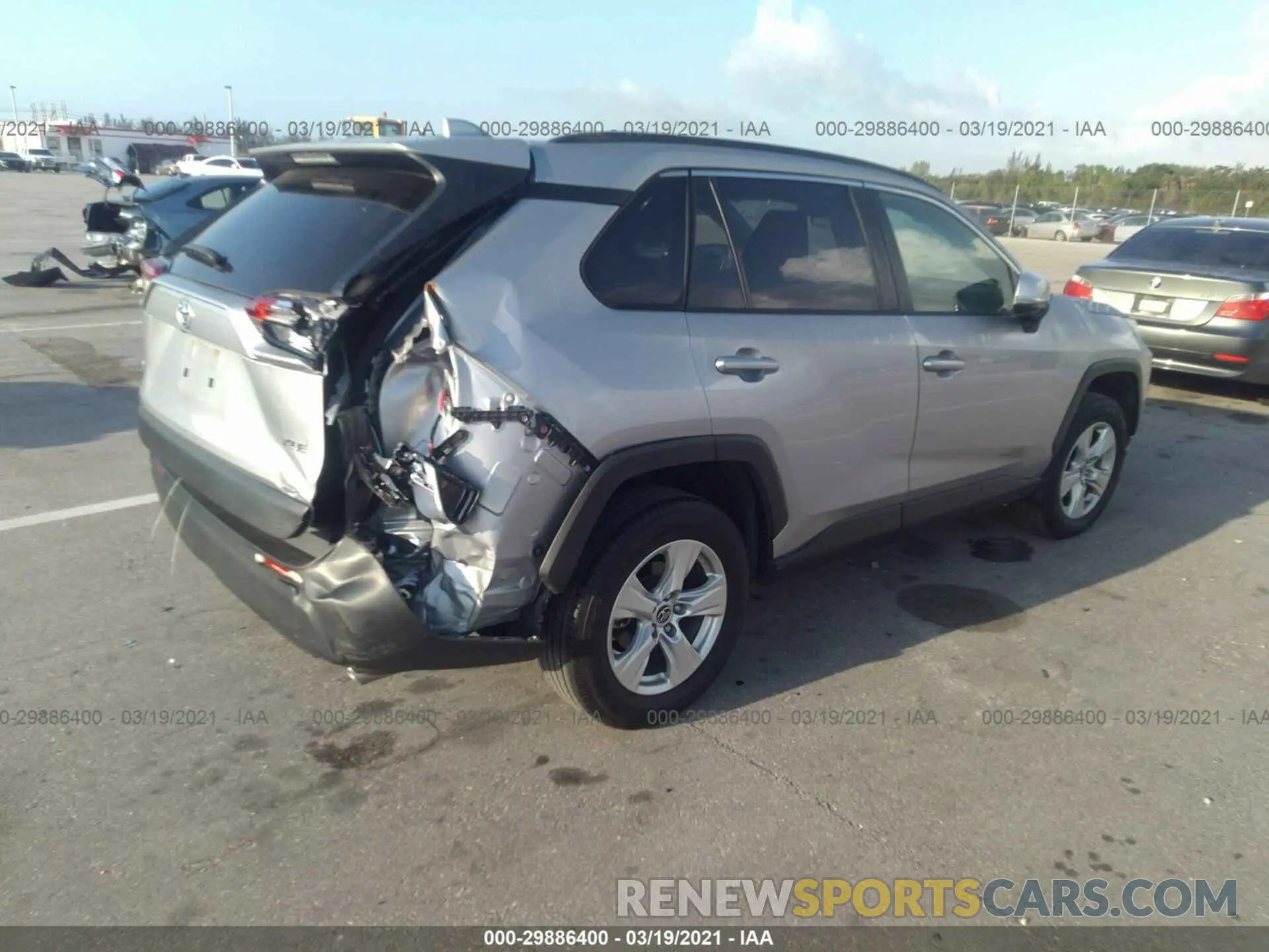 4 Photograph of a damaged car JTMW1RFV0KD029105 TOYOTA RAV4 2019