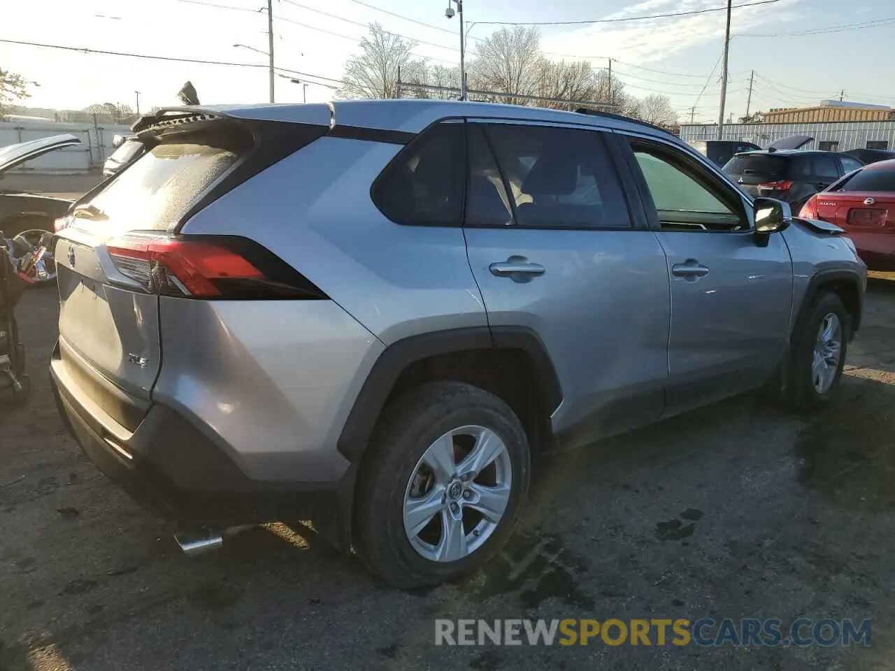 3 Photograph of a damaged car JTMW1RFV0KD030321 TOYOTA RAV4 2019