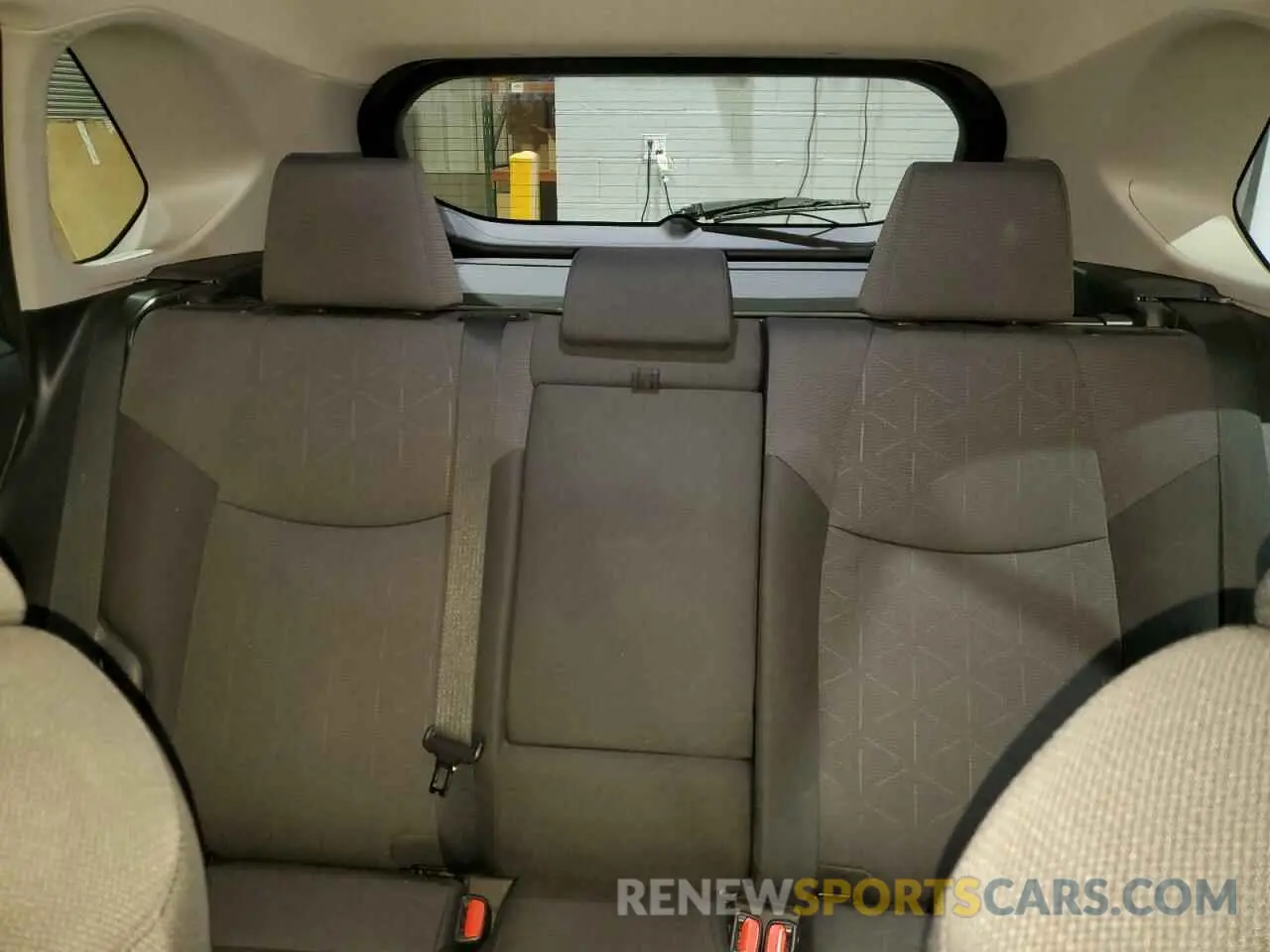 10 Photograph of a damaged car JTMW1RFV0KD501626 TOYOTA RAV4 2019