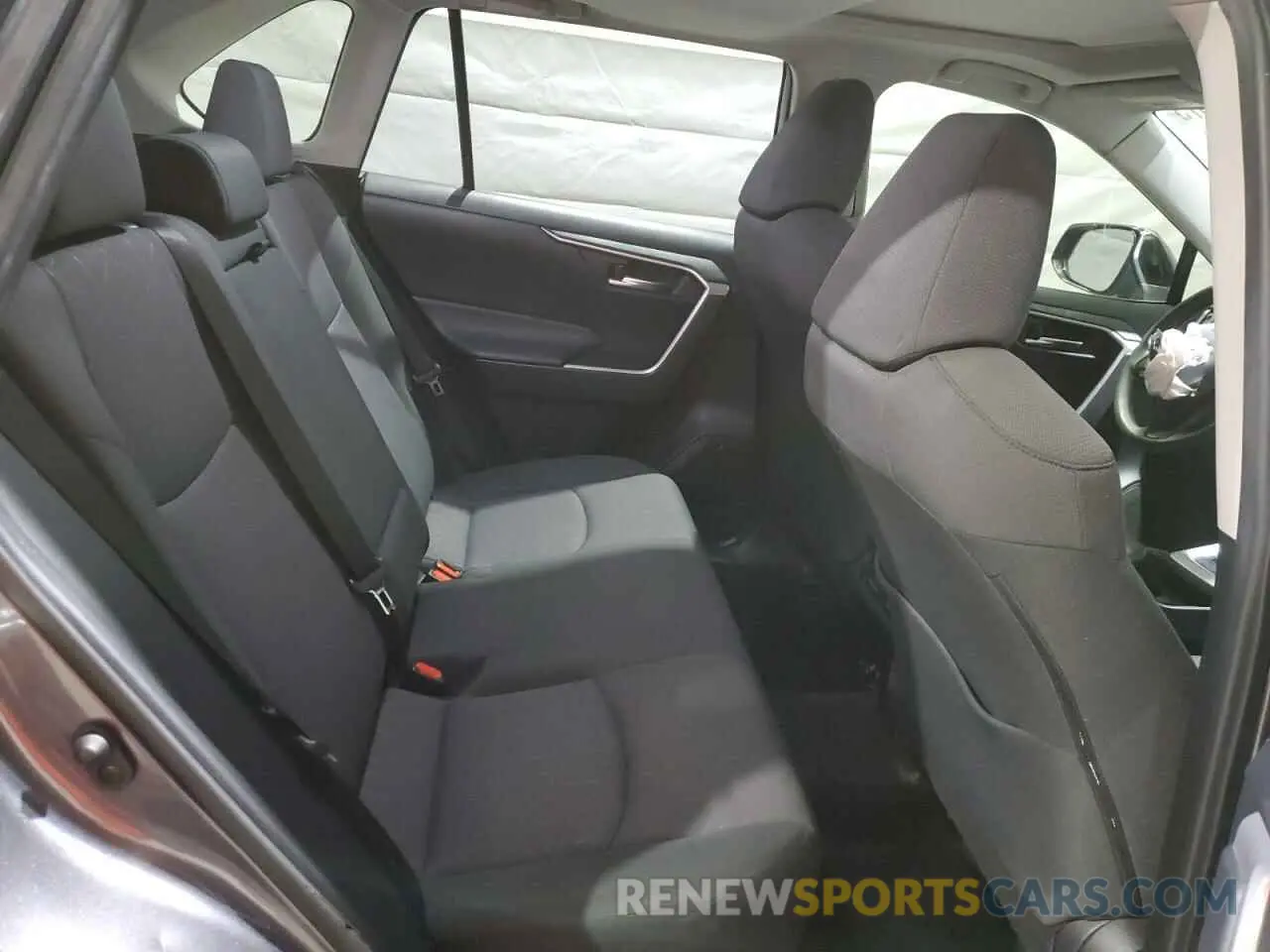 12 Photograph of a damaged car JTMW1RFV0KD501626 TOYOTA RAV4 2019