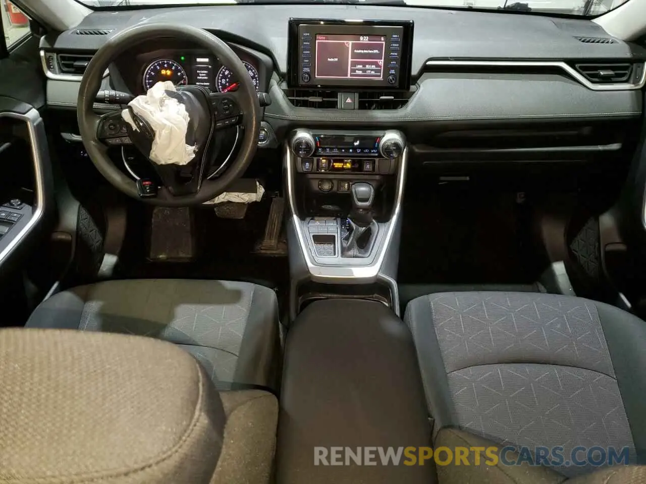 8 Photograph of a damaged car JTMW1RFV0KD501626 TOYOTA RAV4 2019