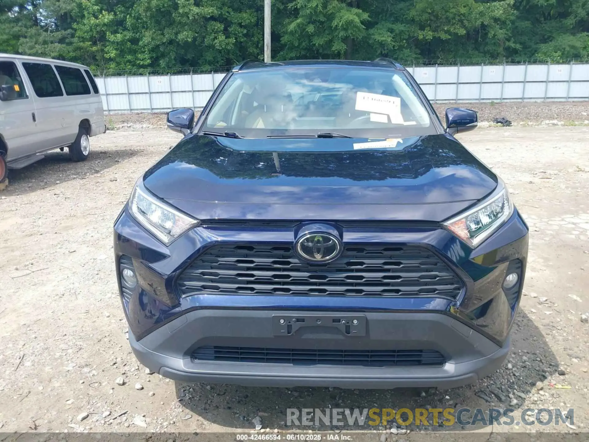 12 Photograph of a damaged car JTMW1RFV0KD512254 TOYOTA RAV4 2019