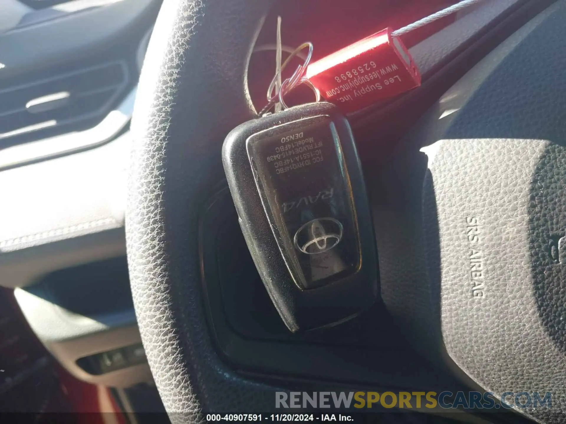 11 Photograph of a damaged car JTMW1RFV1KD008036 TOYOTA RAV4 2019