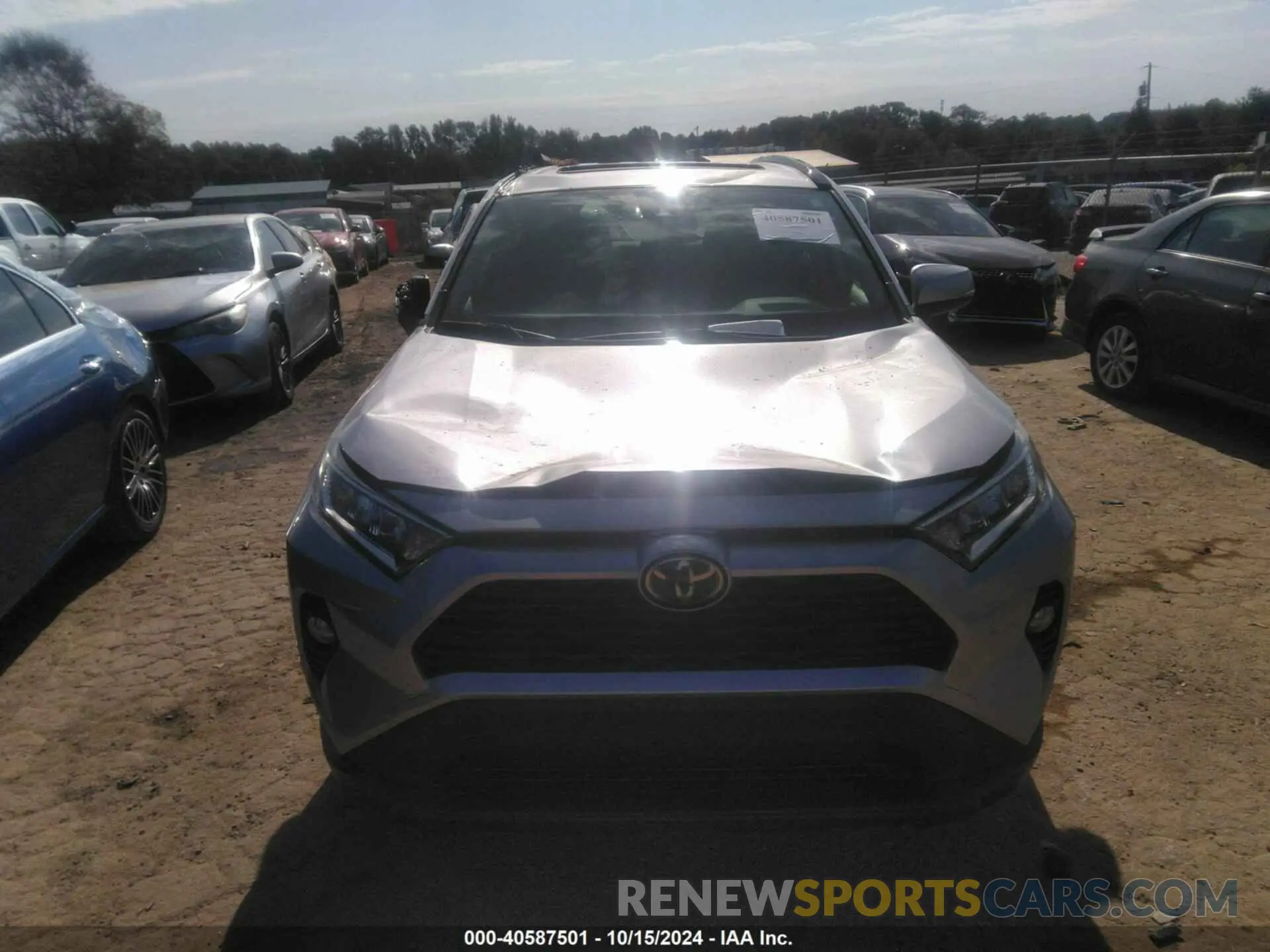 12 Фотография поврежденного автомобиля JTMW1RFV2KD016257 TOYOTA RAV4 2019
