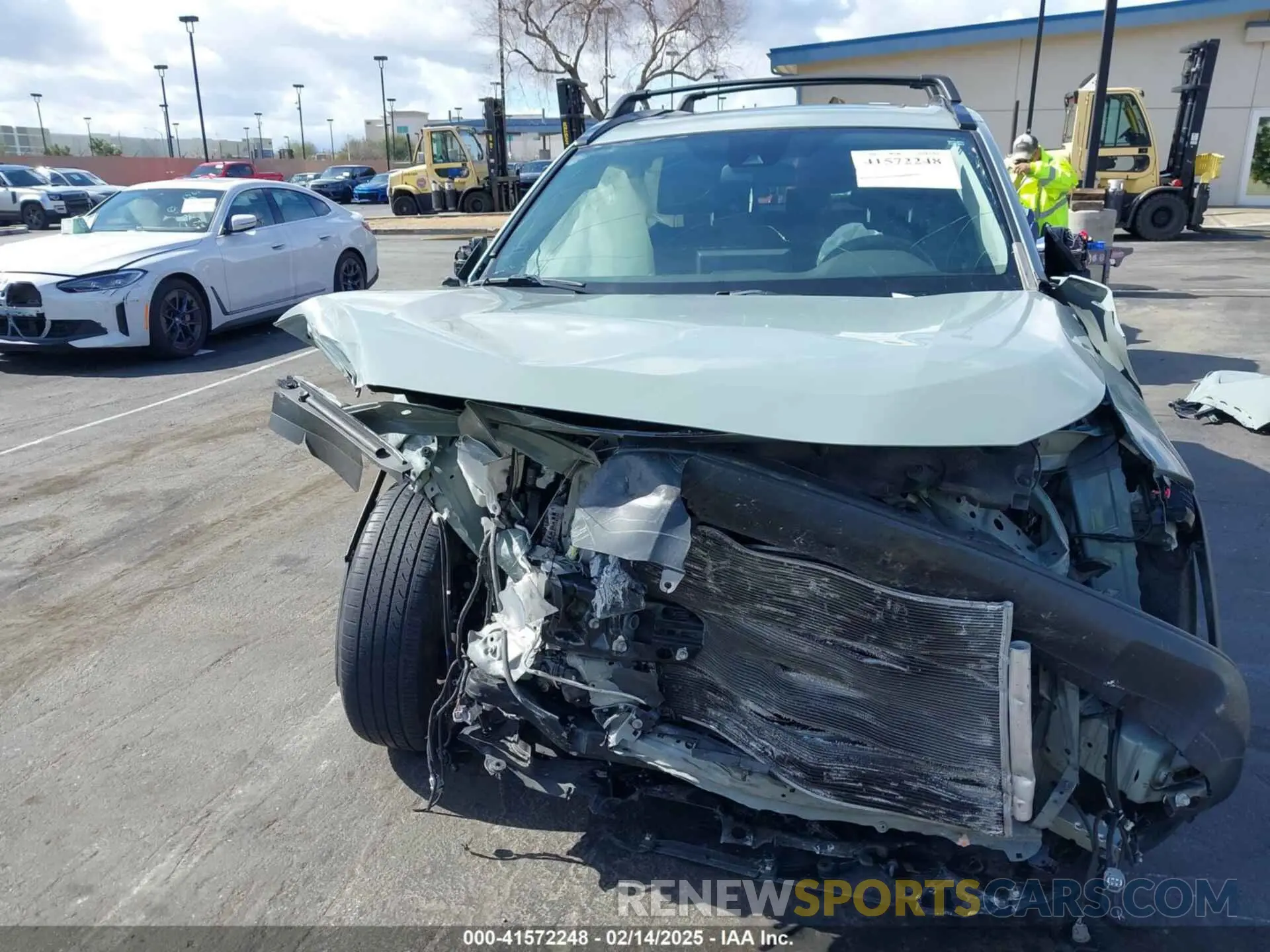 13 Фотография поврежденного автомобиля JTMW1RFV2KD027064 TOYOTA RAV4 2019