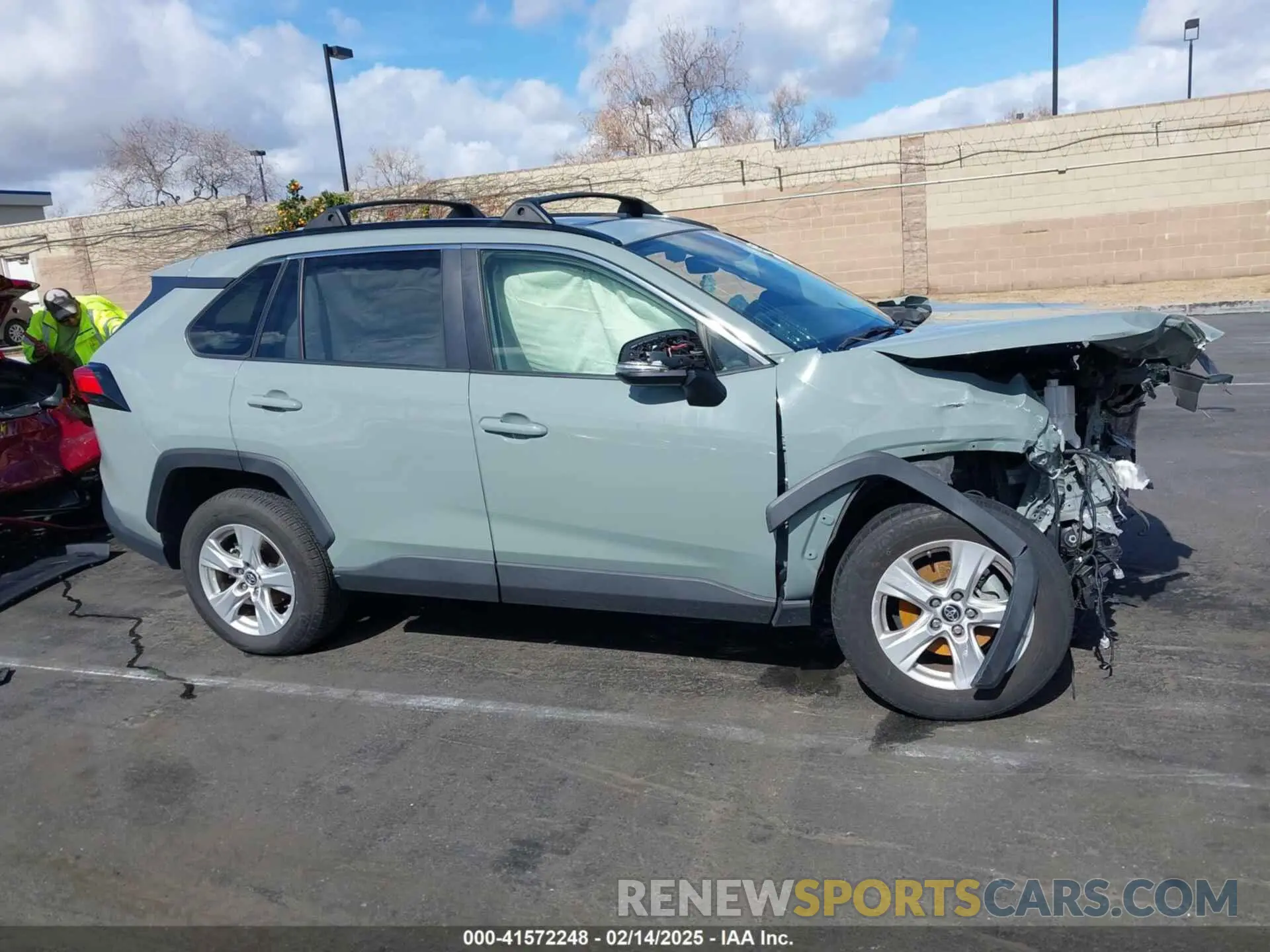 14 Фотография поврежденного автомобиля JTMW1RFV2KD027064 TOYOTA RAV4 2019