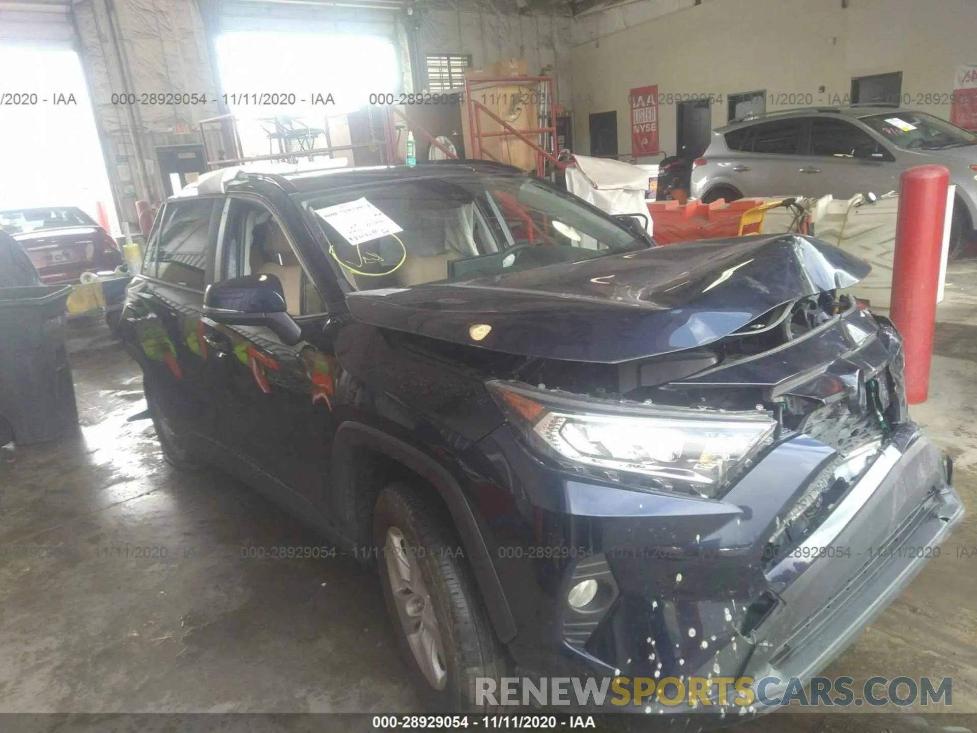 1 Photograph of a damaged car JTMW1RFV2KD028425 TOYOTA RAV4 2019
