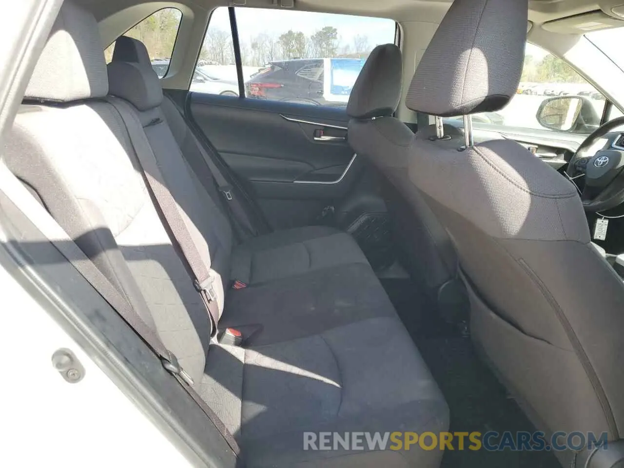 10 Фотография поврежденного автомобиля JTMW1RFV2KD500154 TOYOTA RAV4 2019