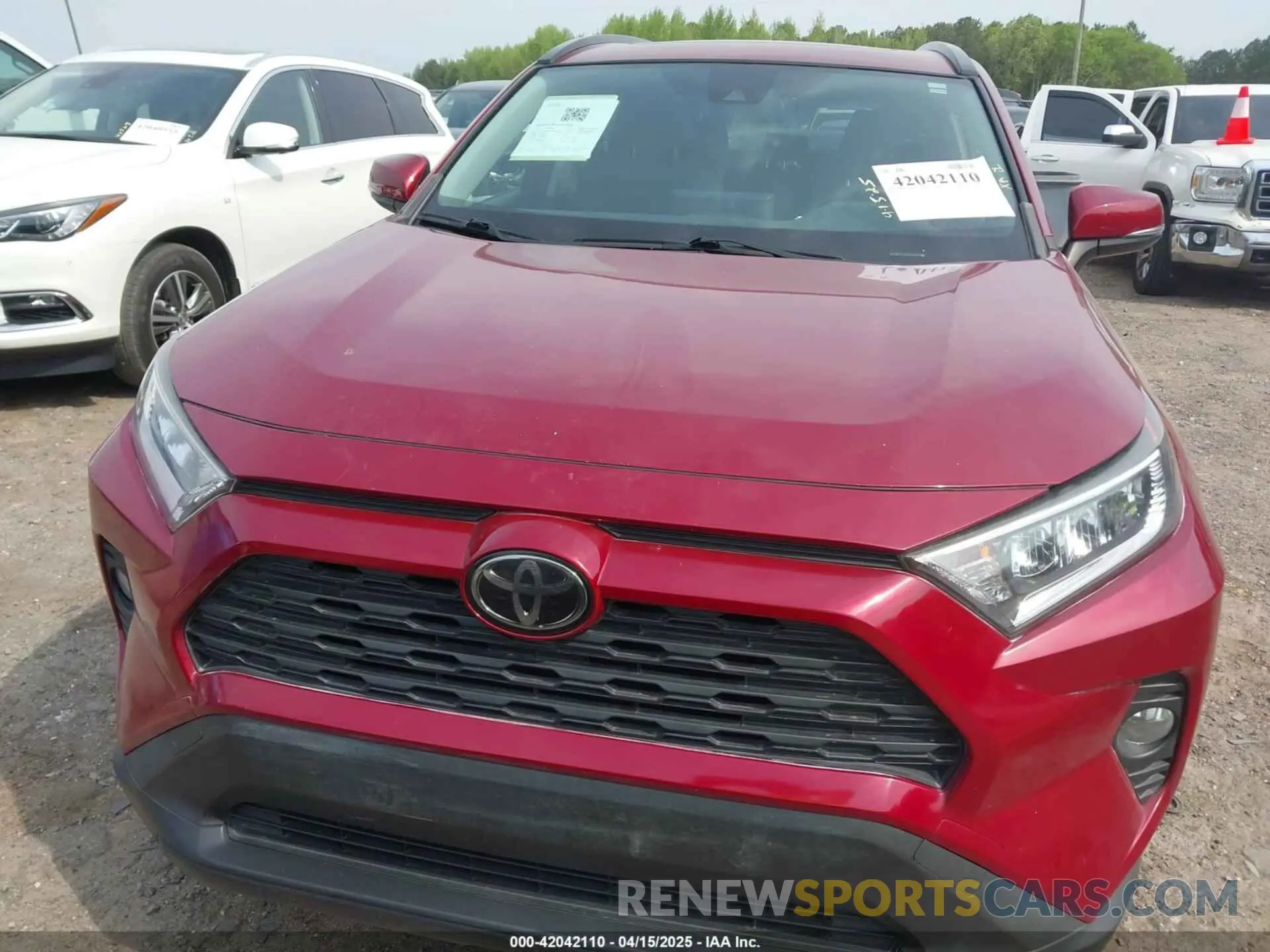 13 Photograph of a damaged car JTMW1RFV2KD505418 TOYOTA RAV4 2019