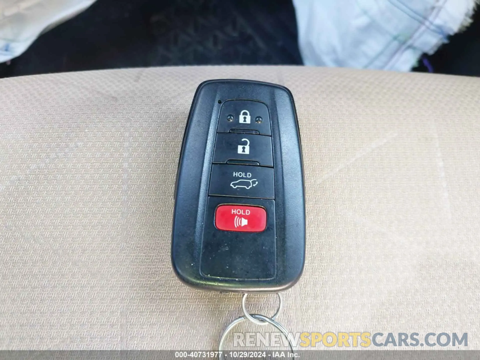 11 Фотография поврежденного автомобиля JTMW1RFV3KD007356 TOYOTA RAV4 2019