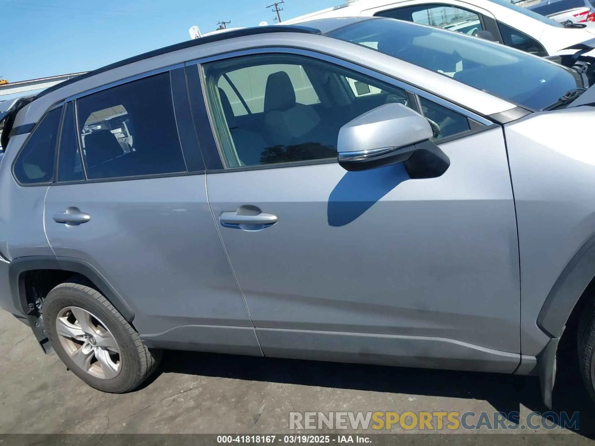 13 Photograph of a damaged car JTMW1RFV3KD028269 TOYOTA RAV4 2019
