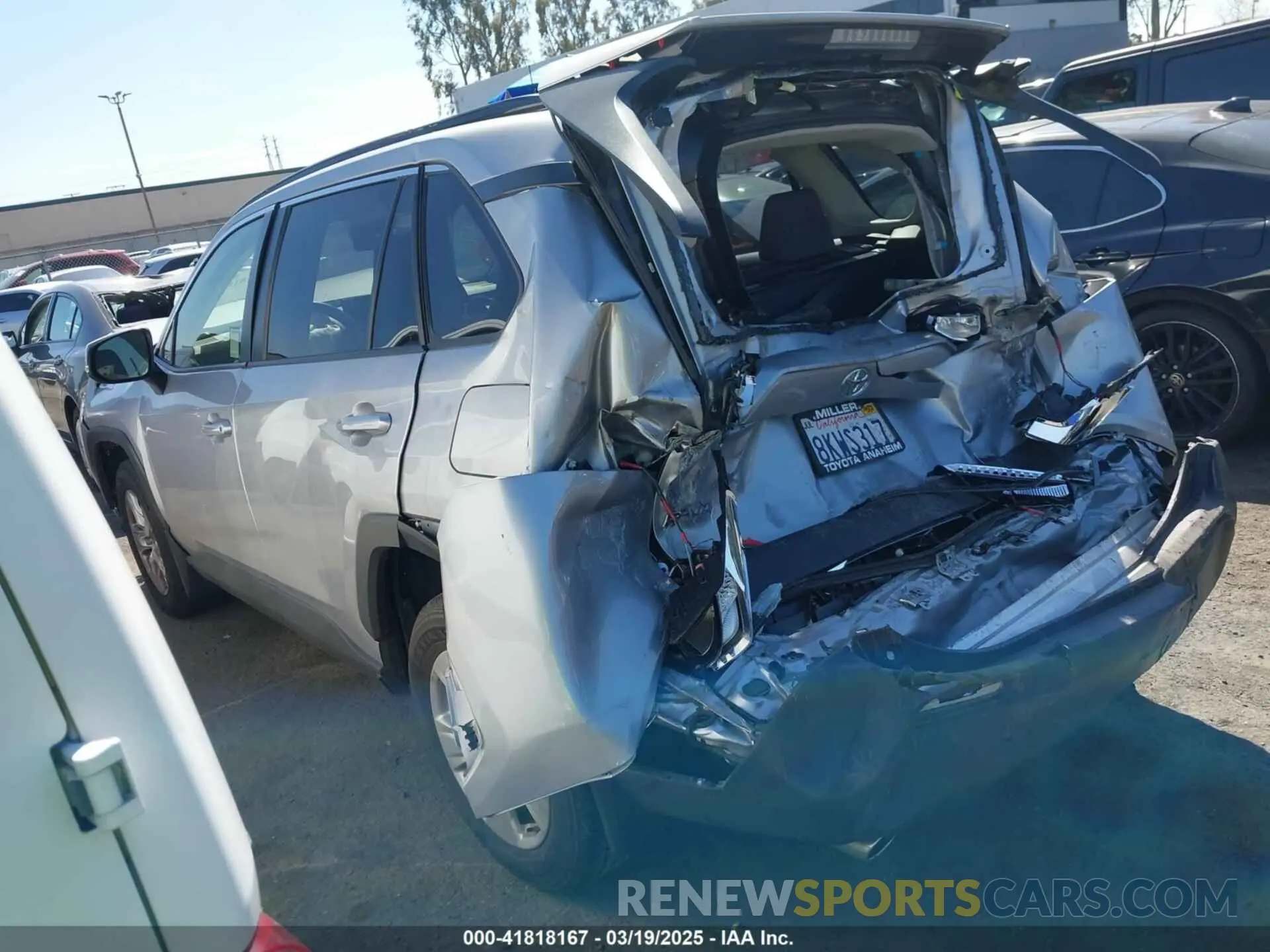 3 Photograph of a damaged car JTMW1RFV3KD028269 TOYOTA RAV4 2019