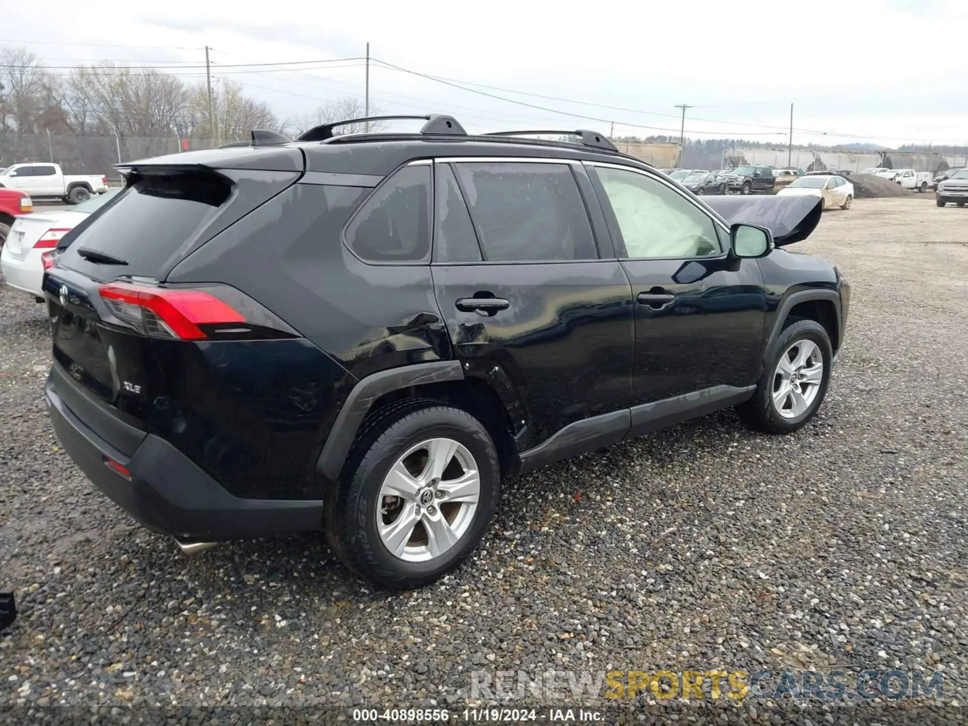 4 Photograph of a damaged car JTMW1RFV4KD011643 TOYOTA RAV4 2019