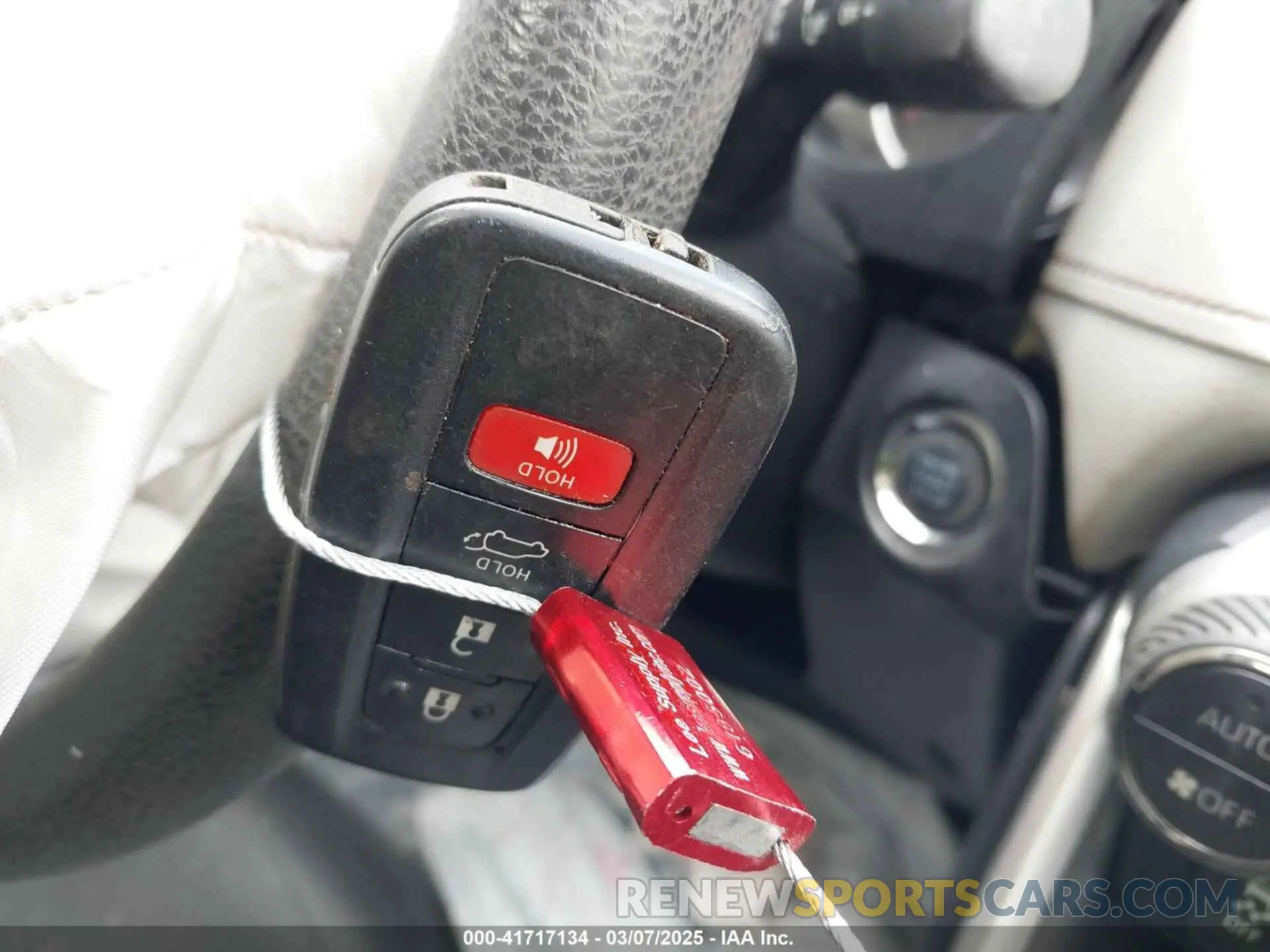 11 Фотография поврежденного автомобиля JTMW1RFV4KD022612 TOYOTA RAV4 2019
