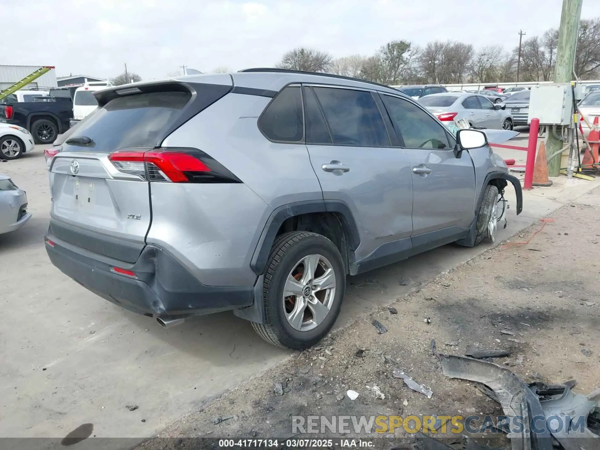 4 Фотография поврежденного автомобиля JTMW1RFV4KD022612 TOYOTA RAV4 2019