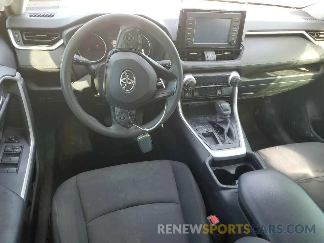 8 Фотография поврежденного автомобиля JTMW1RFV5KD019704 TOYOTA RAV4 2019