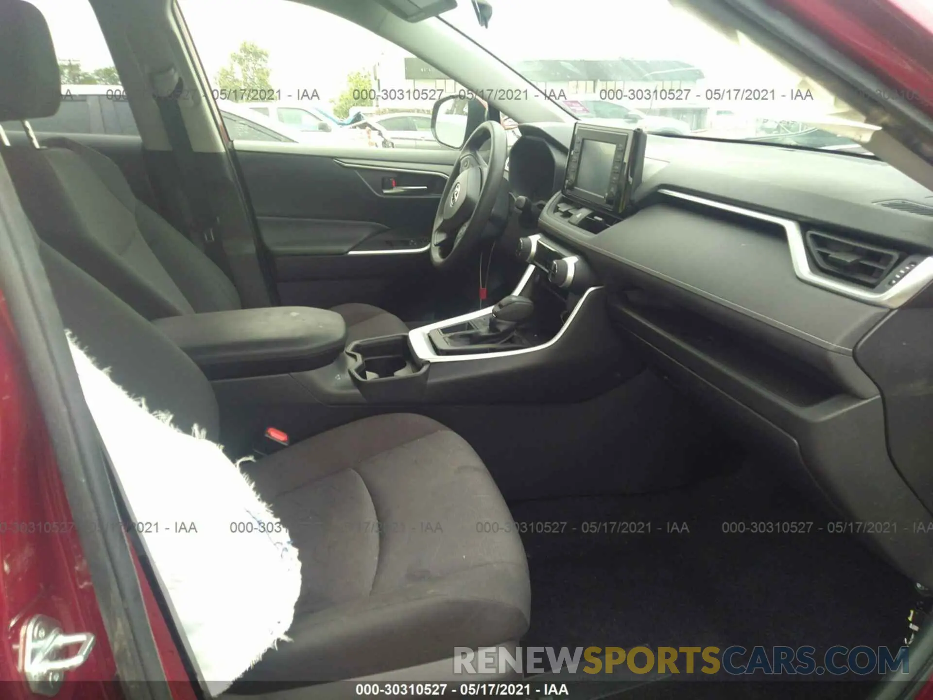 5 Photograph of a damaged car JTMW1RFV5KD023526 TOYOTA RAV4 2019