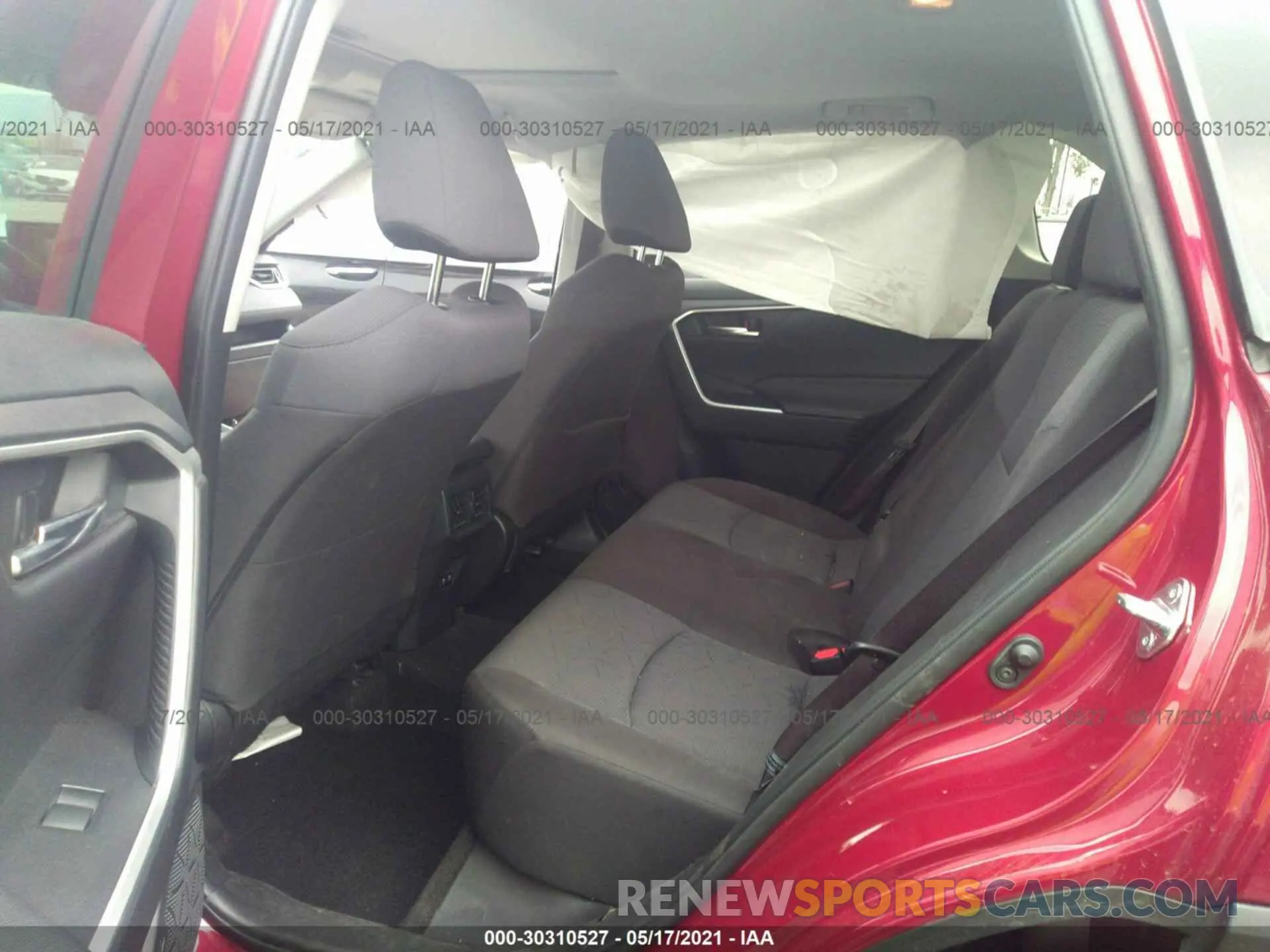 8 Photograph of a damaged car JTMW1RFV5KD023526 TOYOTA RAV4 2019