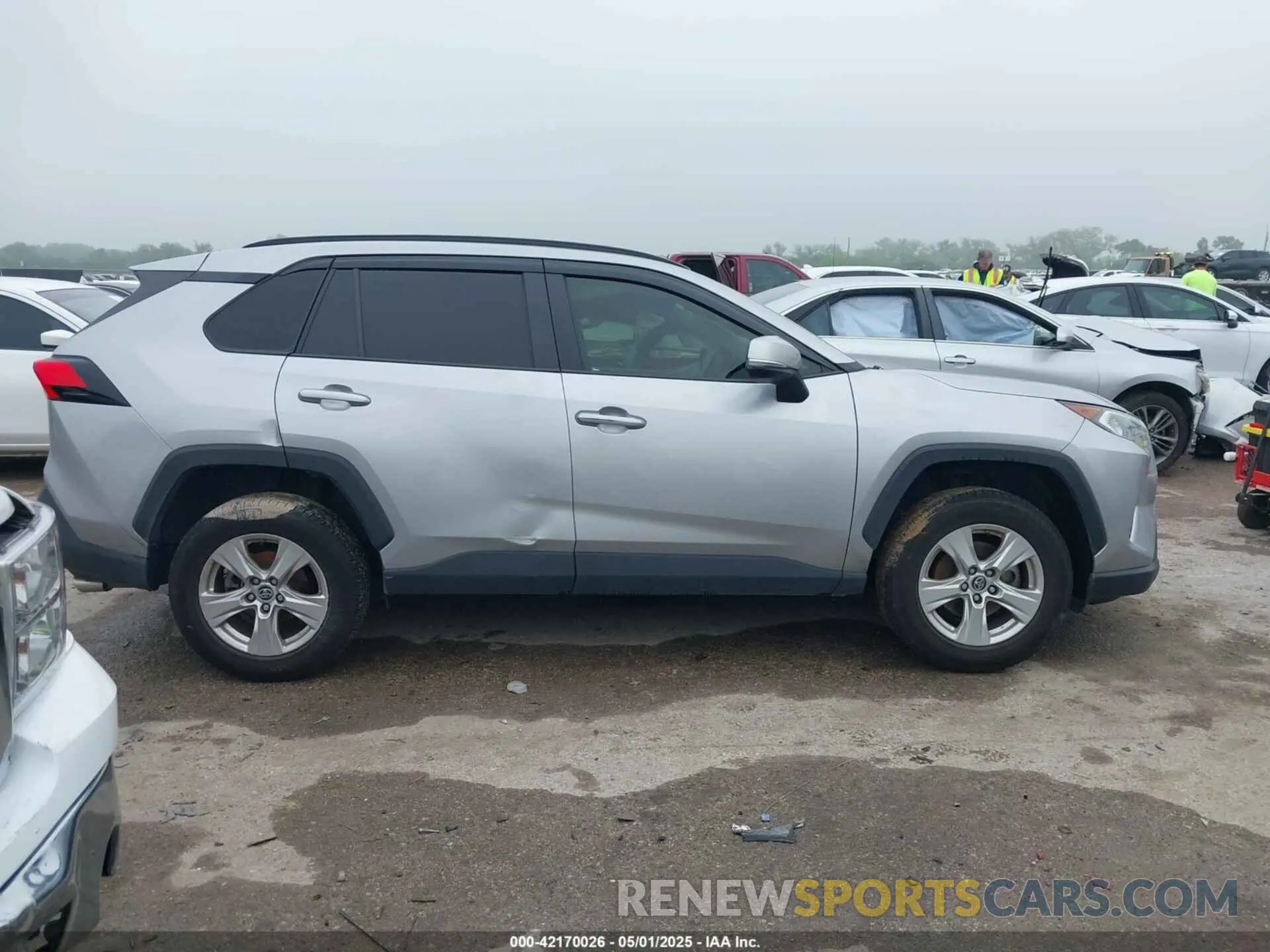 14 Photograph of a damaged car JTMW1RFV5KJ011930 TOYOTA RAV4 2019