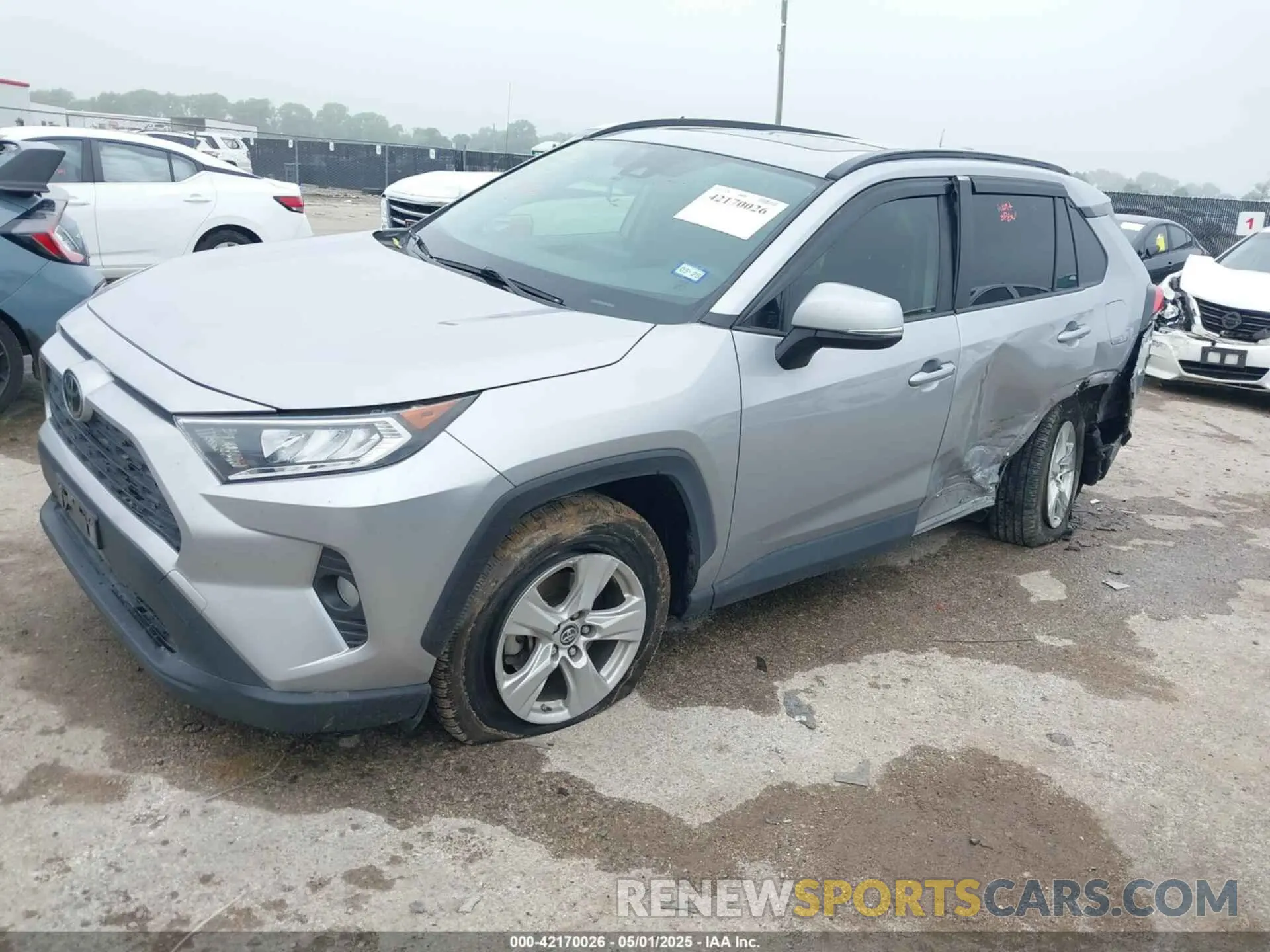 2 Photograph of a damaged car JTMW1RFV5KJ011930 TOYOTA RAV4 2019