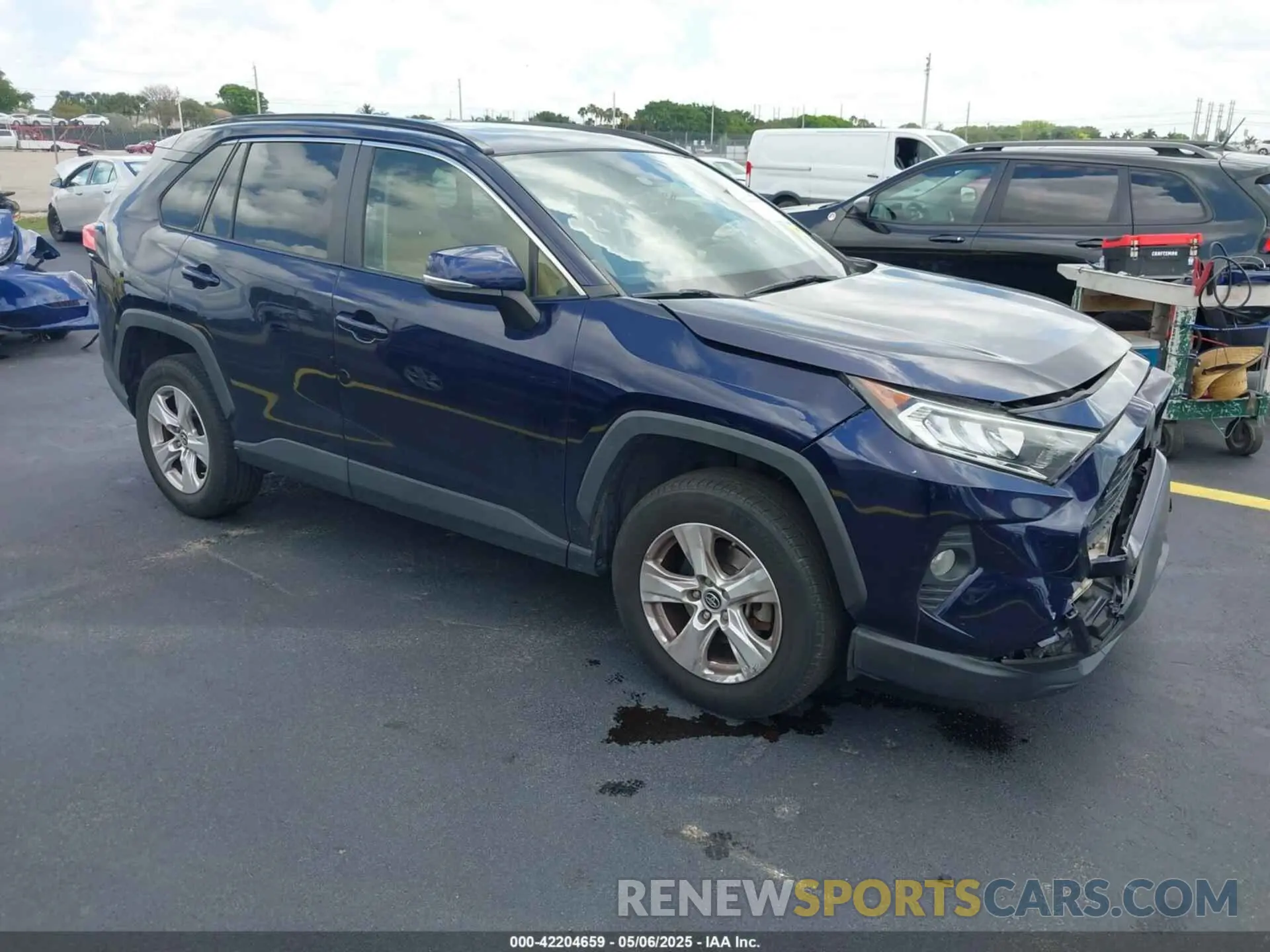 1 Фотография поврежденного автомобиля JTMW1RFV6KD502439 TOYOTA RAV4 2019