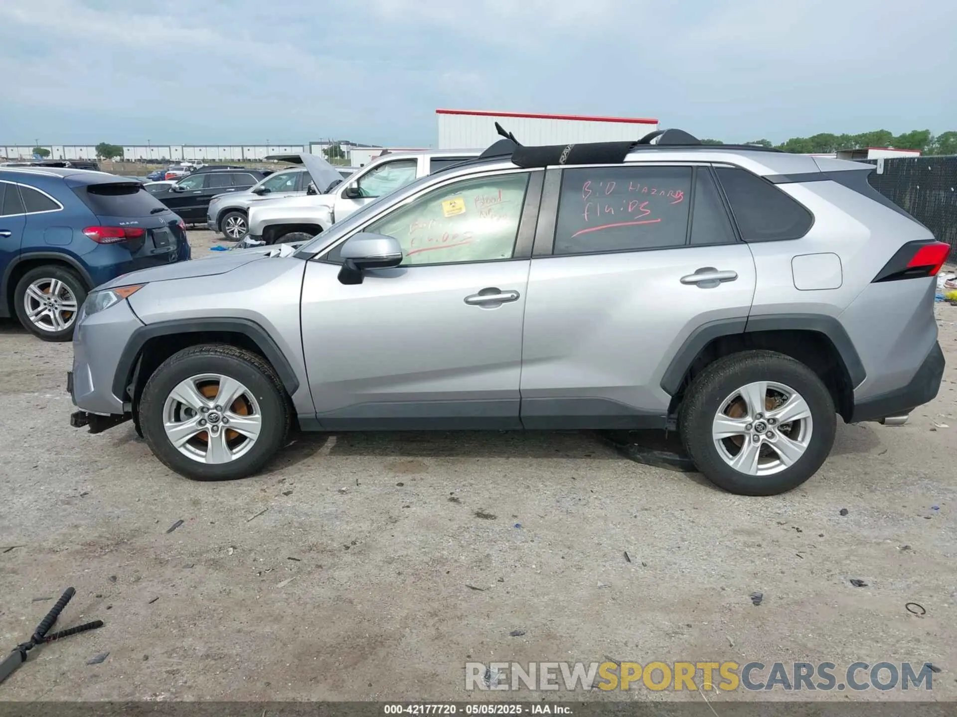 14 Photograph of a damaged car JTMW1RFV6KD504398 TOYOTA RAV4 2019