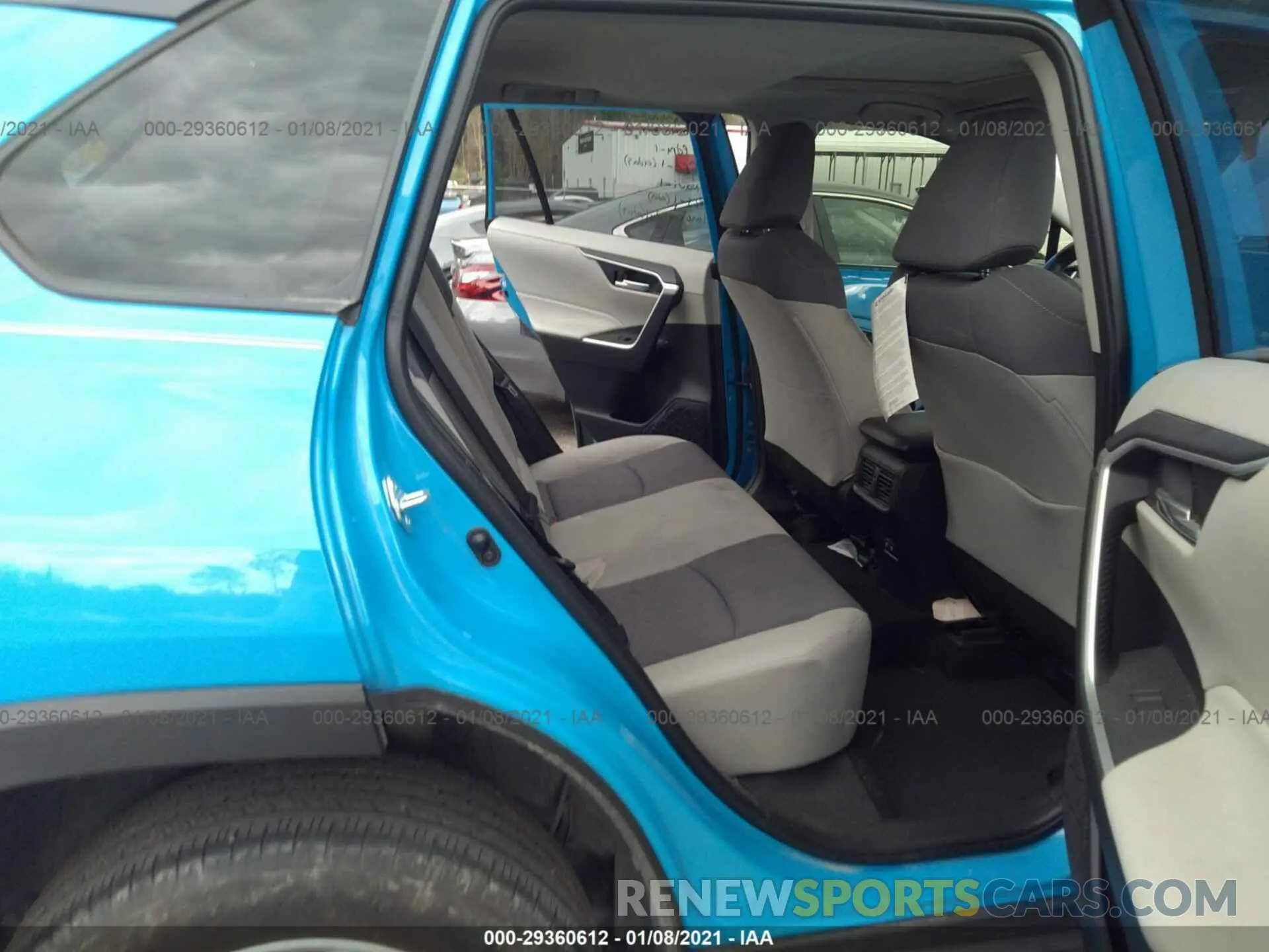 8 Photograph of a damaged car JTMW1RFV7KD513790 TOYOTA RAV4 2019