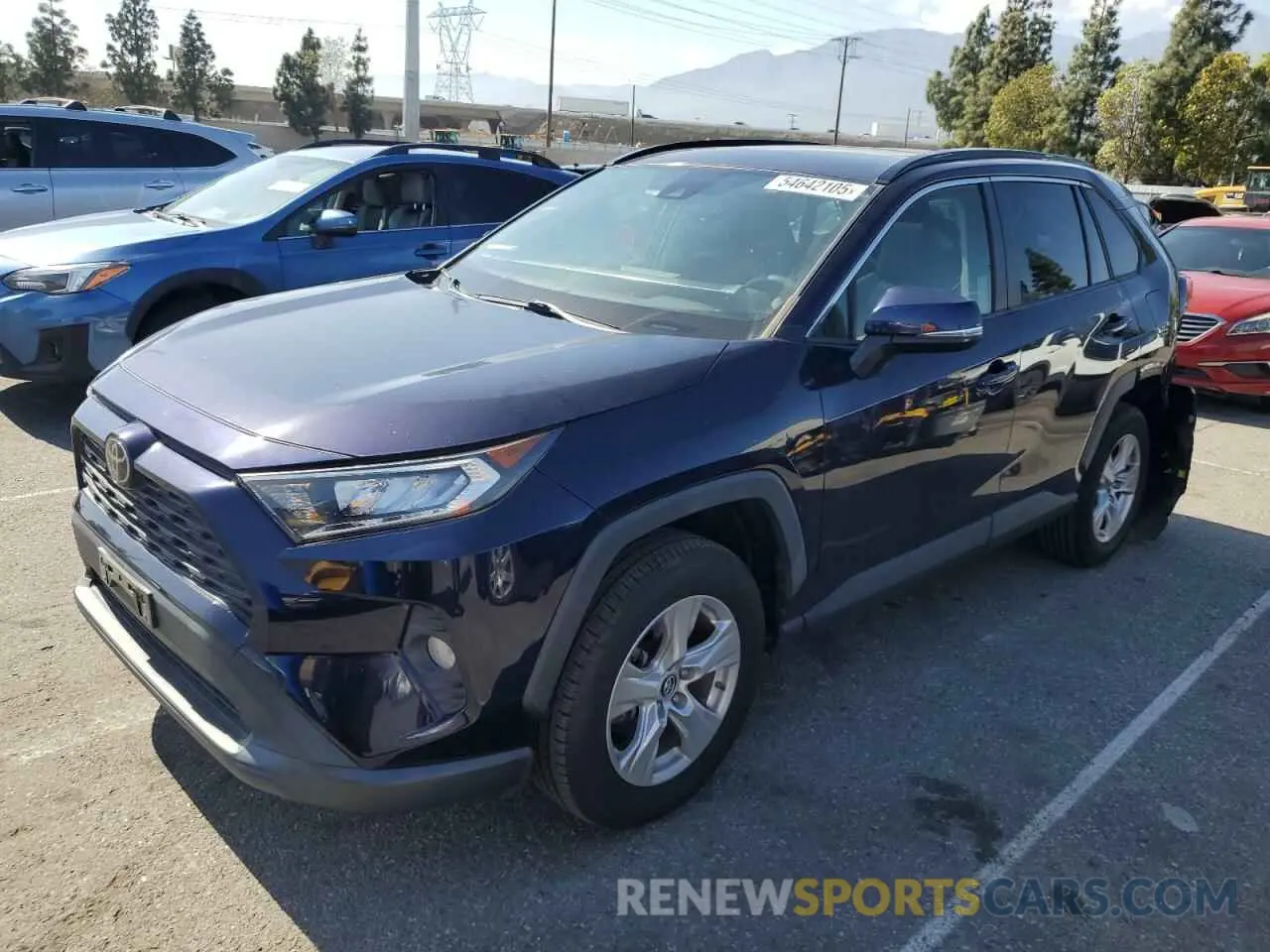 1 Фотография поврежденного автомобиля JTMW1RFV8KD012701 TOYOTA RAV4 2019