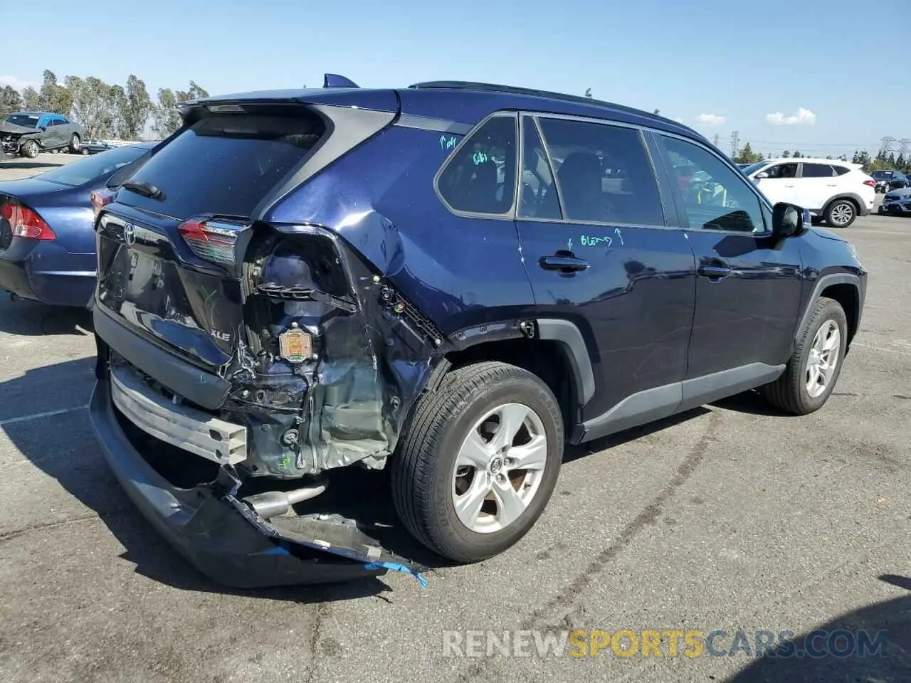 3 Фотография поврежденного автомобиля JTMW1RFV8KD012701 TOYOTA RAV4 2019