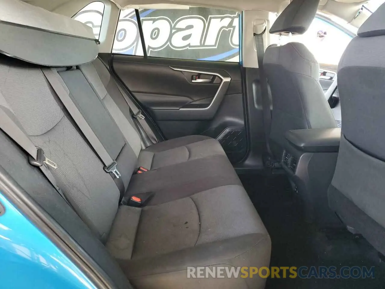 10 Photograph of a damaged car JTMW1RFV8KD015808 TOYOTA RAV4 2019