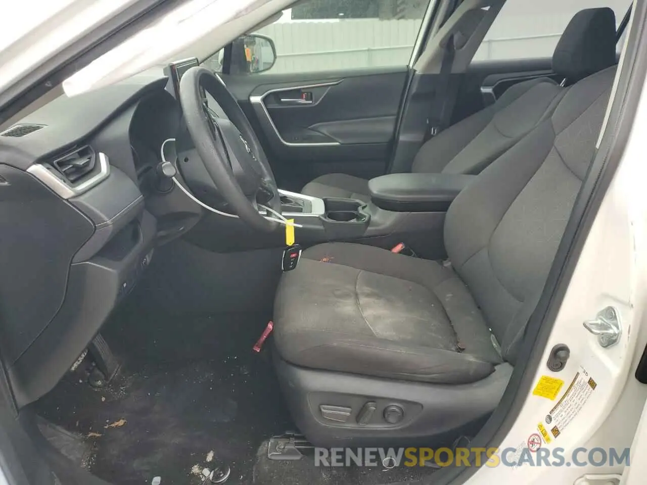 7 Фотография поврежденного автомобиля JTMW1RFV8KD017008 TOYOTA RAV4 2019