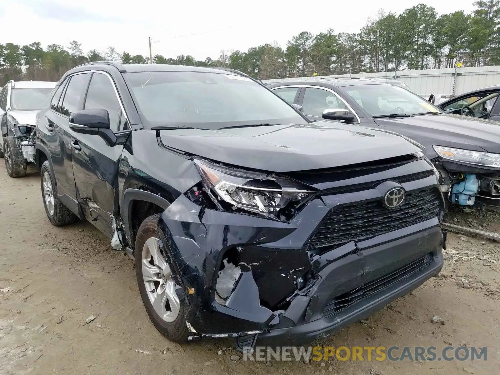 1 Photograph of a damaged car JTMW1RFV8KD028865 TOYOTA RAV4 2019