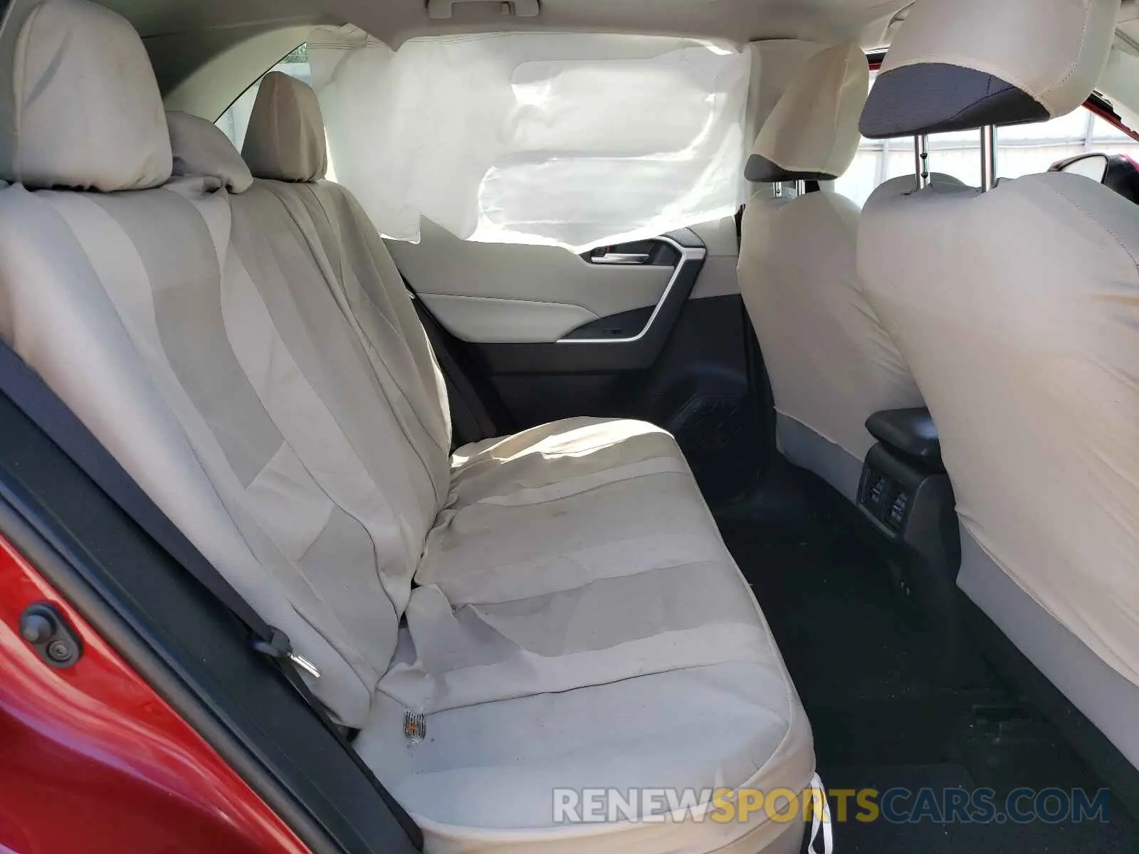 6 Photograph of a damaged car JTMW1RFV8KD037582 TOYOTA RAV4 2019