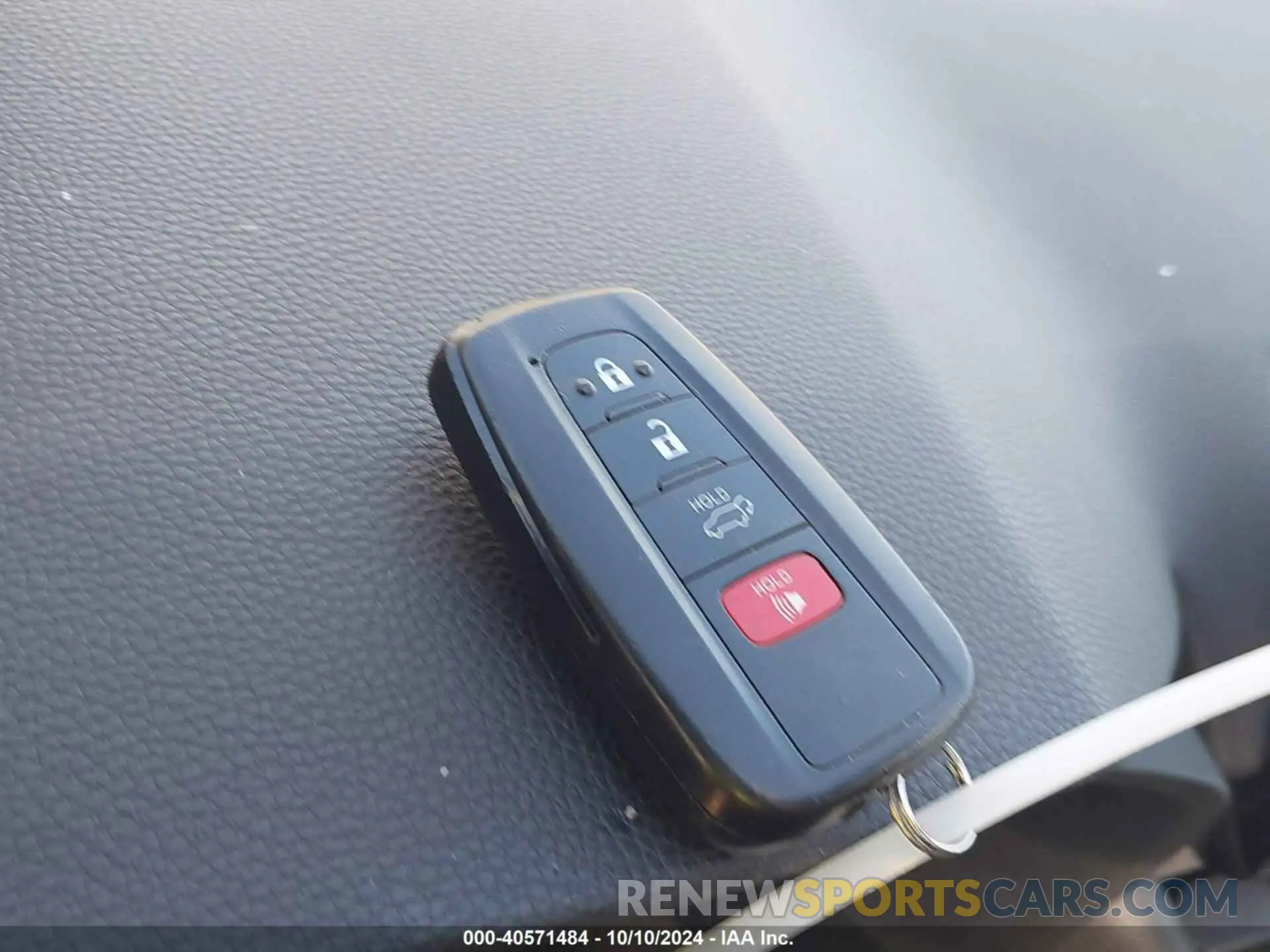 11 Фотография поврежденного автомобиля JTMW1RFV9KD015154 TOYOTA RAV4 2019