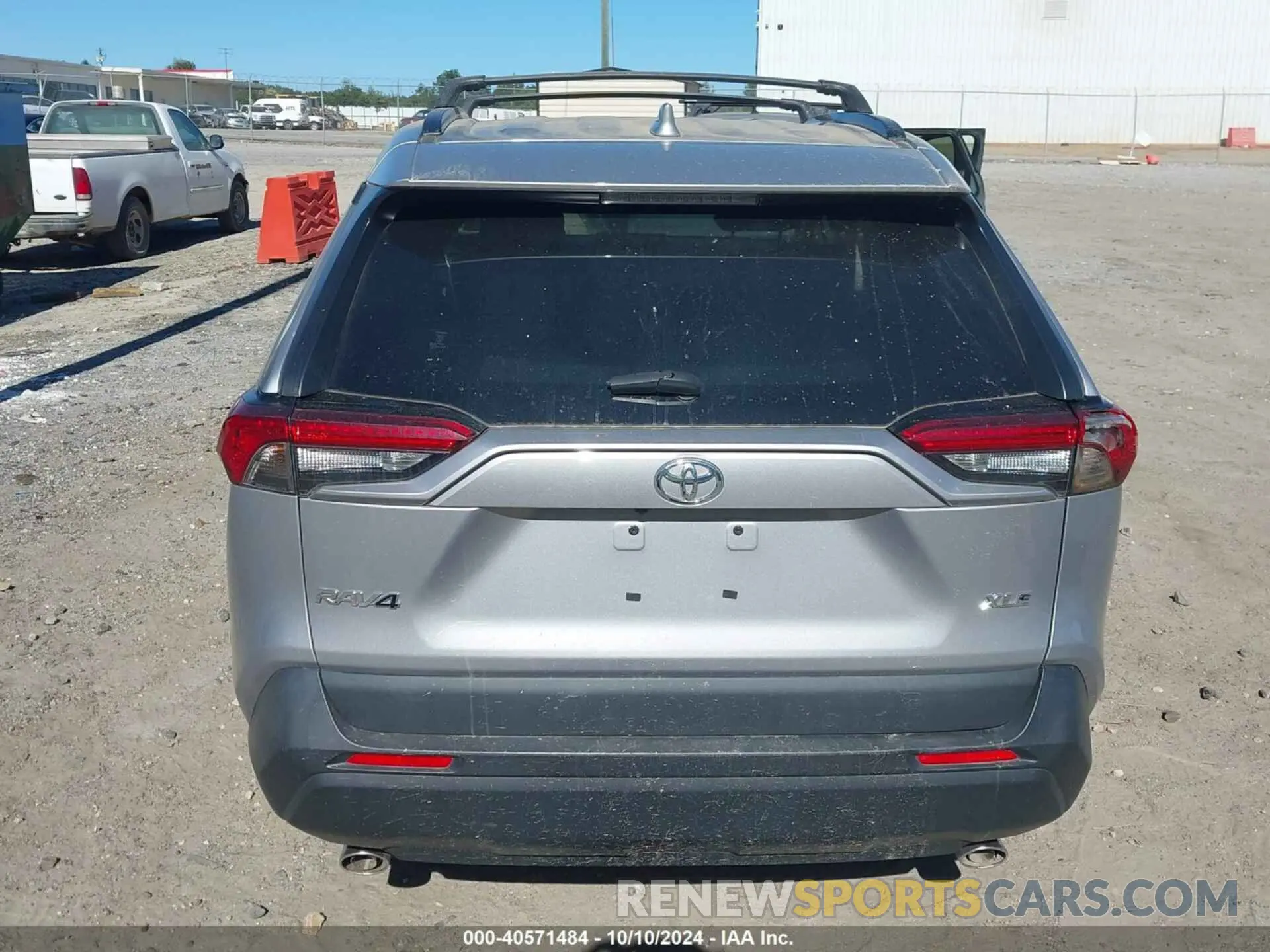16 Фотография поврежденного автомобиля JTMW1RFV9KD015154 TOYOTA RAV4 2019