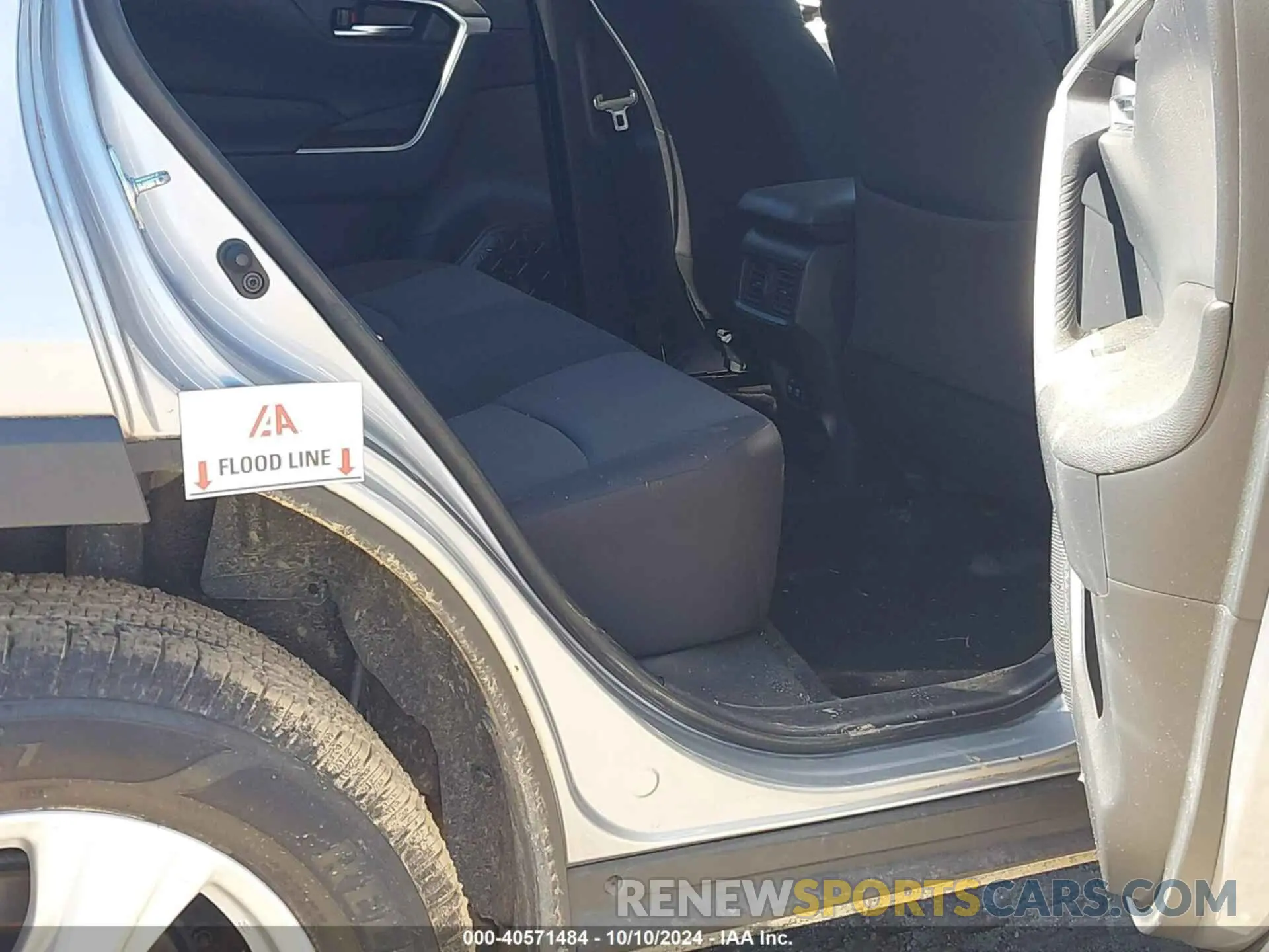 6 Фотография поврежденного автомобиля JTMW1RFV9KD015154 TOYOTA RAV4 2019