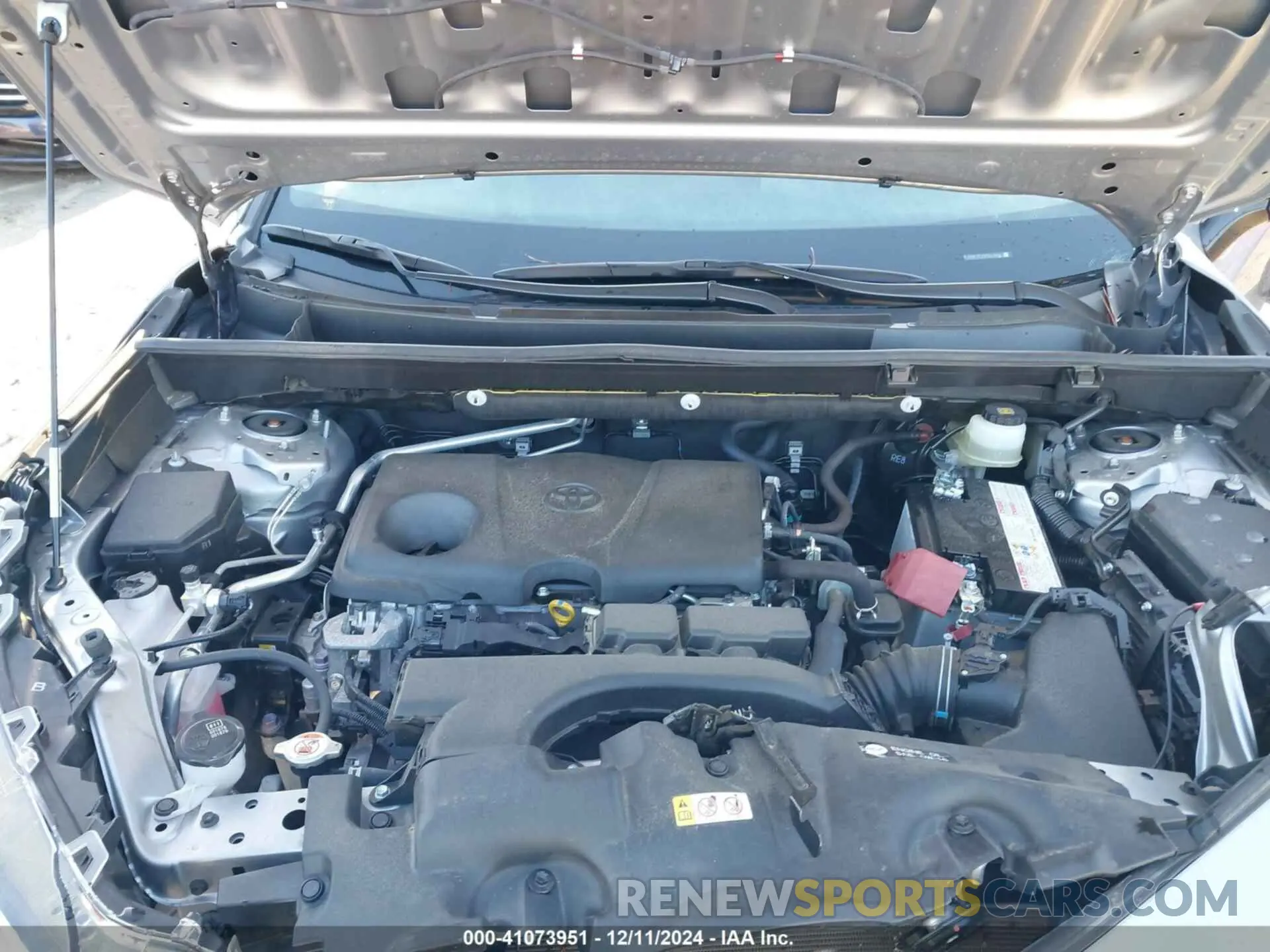 10 Photograph of a damaged car JTMW1RFV9KD016966 TOYOTA RAV4 2019