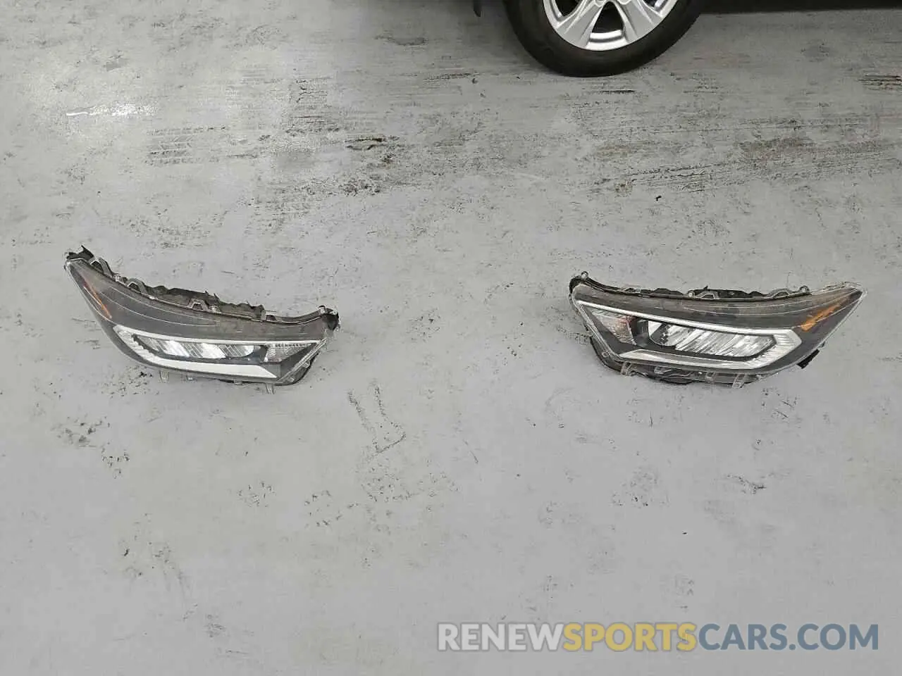 13 Фотография поврежденного автомобиля JTMW1RFV9KD030009 TOYOTA RAV4 2019