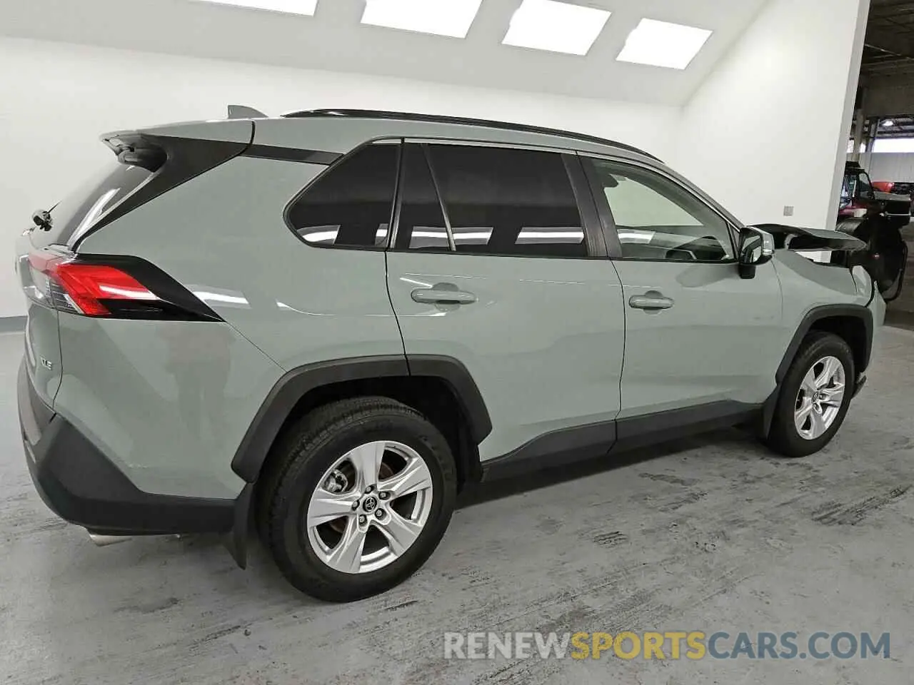 3 Фотография поврежденного автомобиля JTMW1RFV9KD030009 TOYOTA RAV4 2019