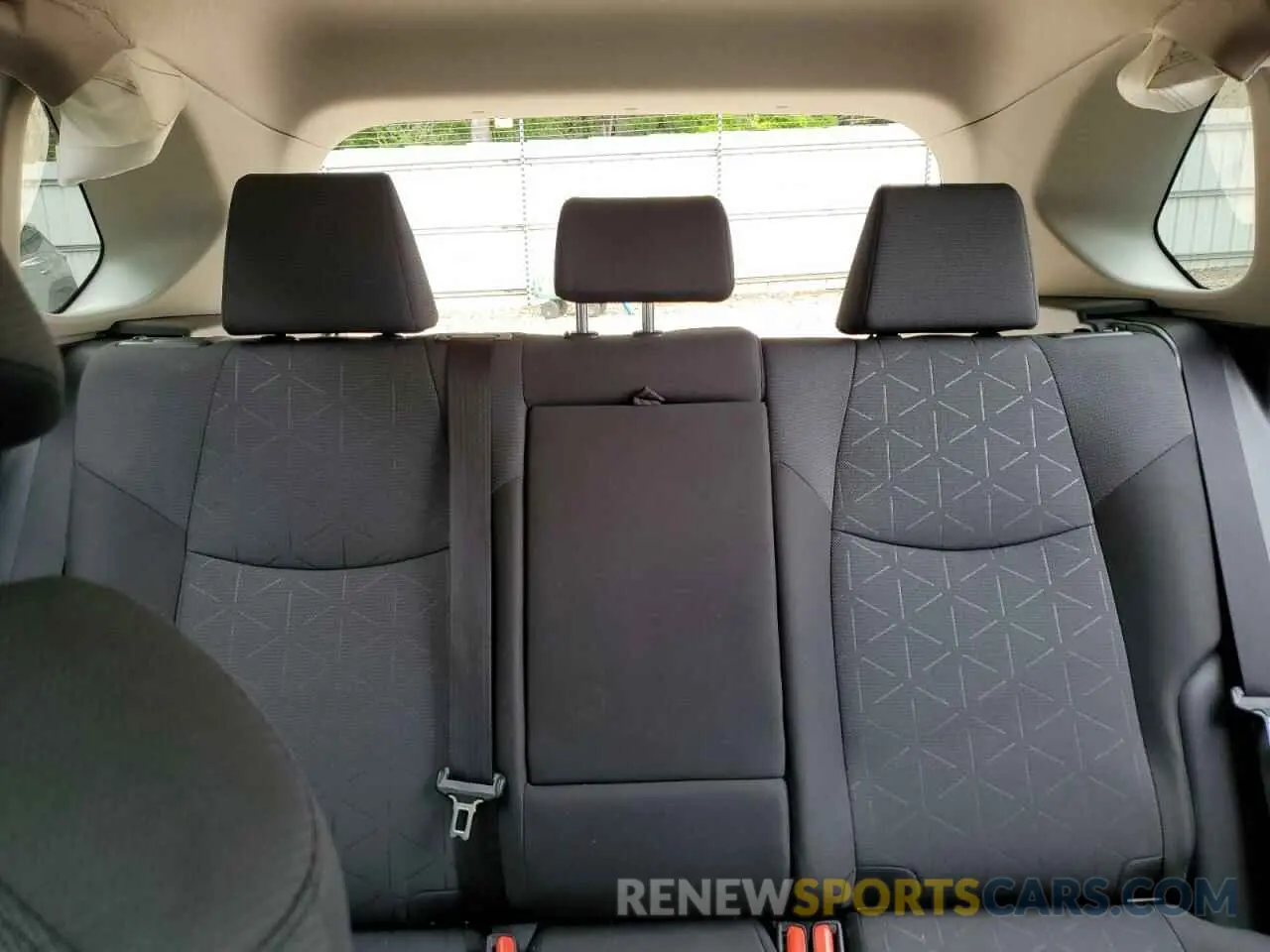 10 Photograph of a damaged car JTMW1RFV9KD035114 TOYOTA RAV4 2019