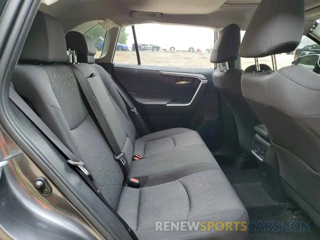 11 Photograph of a damaged car JTMW1RFV9KD035114 TOYOTA RAV4 2019