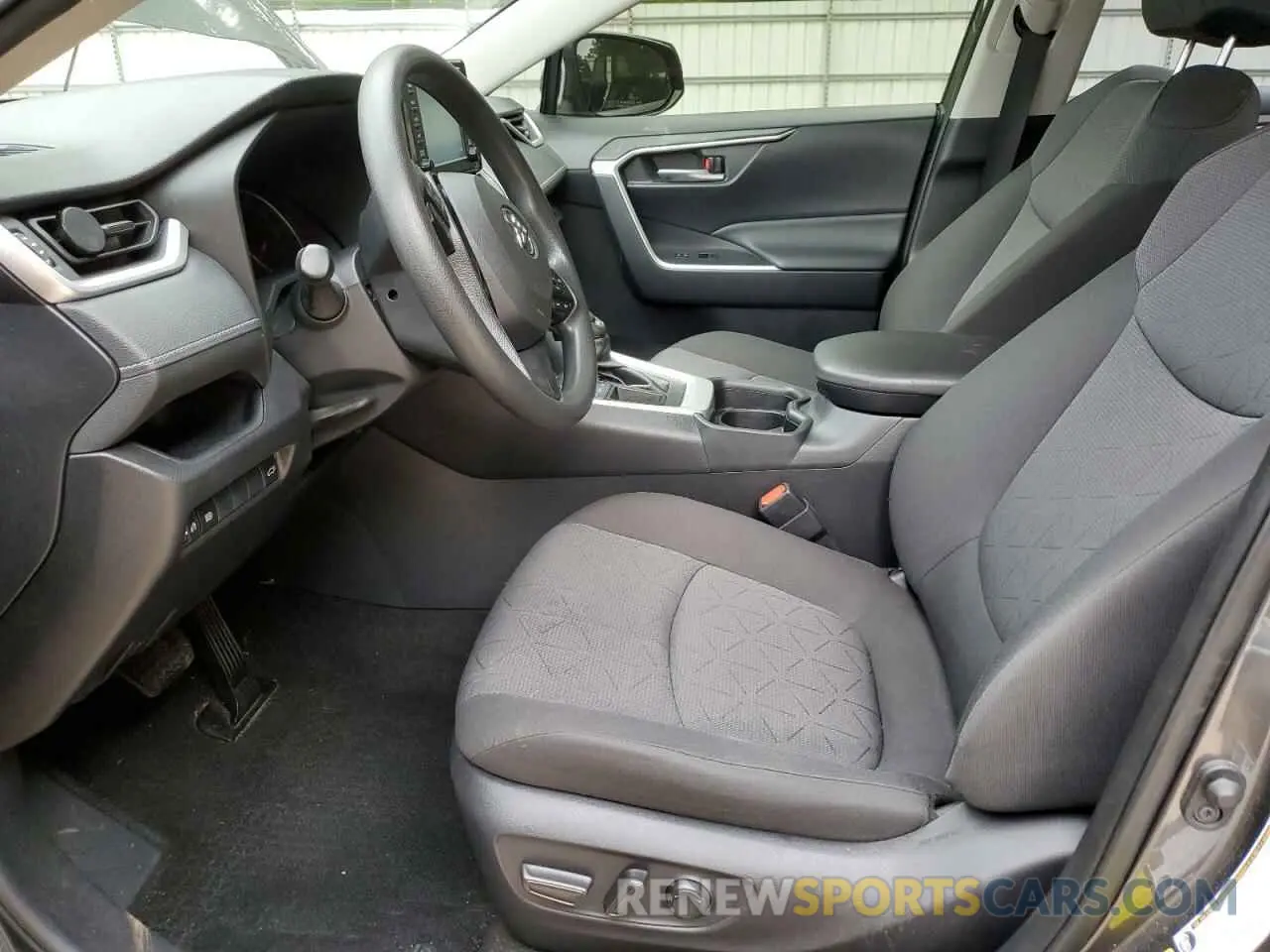 7 Photograph of a damaged car JTMW1RFV9KD035114 TOYOTA RAV4 2019
