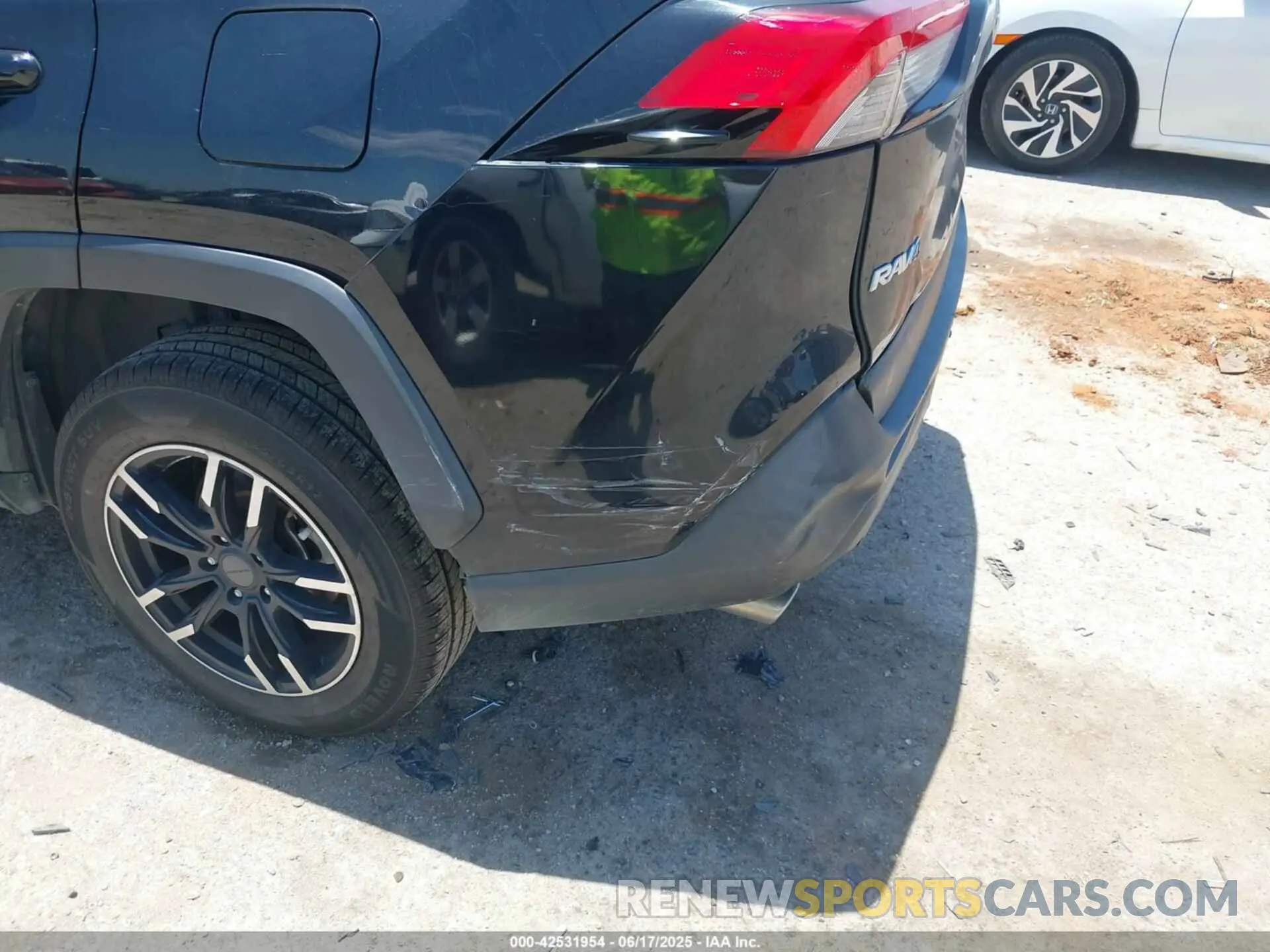 6 Photograph of a damaged car JTMW1RFV9KD508137 TOYOTA RAV4 2019