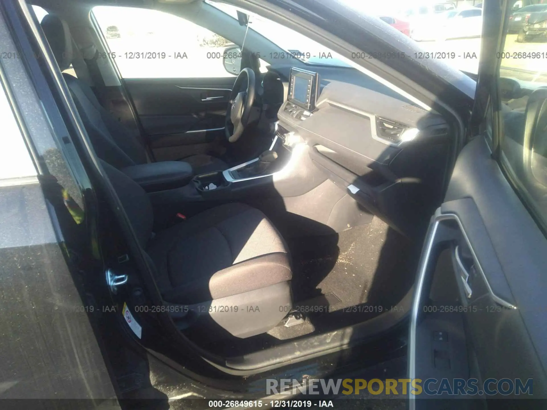 5 Photograph of a damaged car JTMW1RFV9KD510065 TOYOTA RAV4 2019