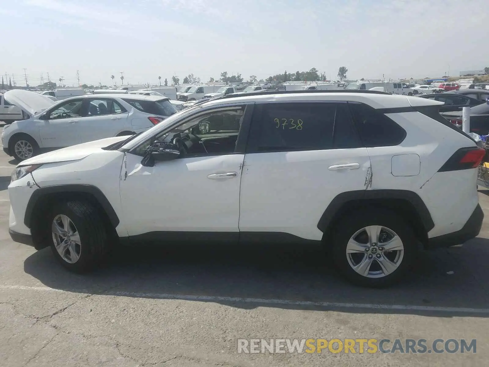9 Photograph of a damaged car JTMW1RFV9KD512818 TOYOTA RAV4 2019