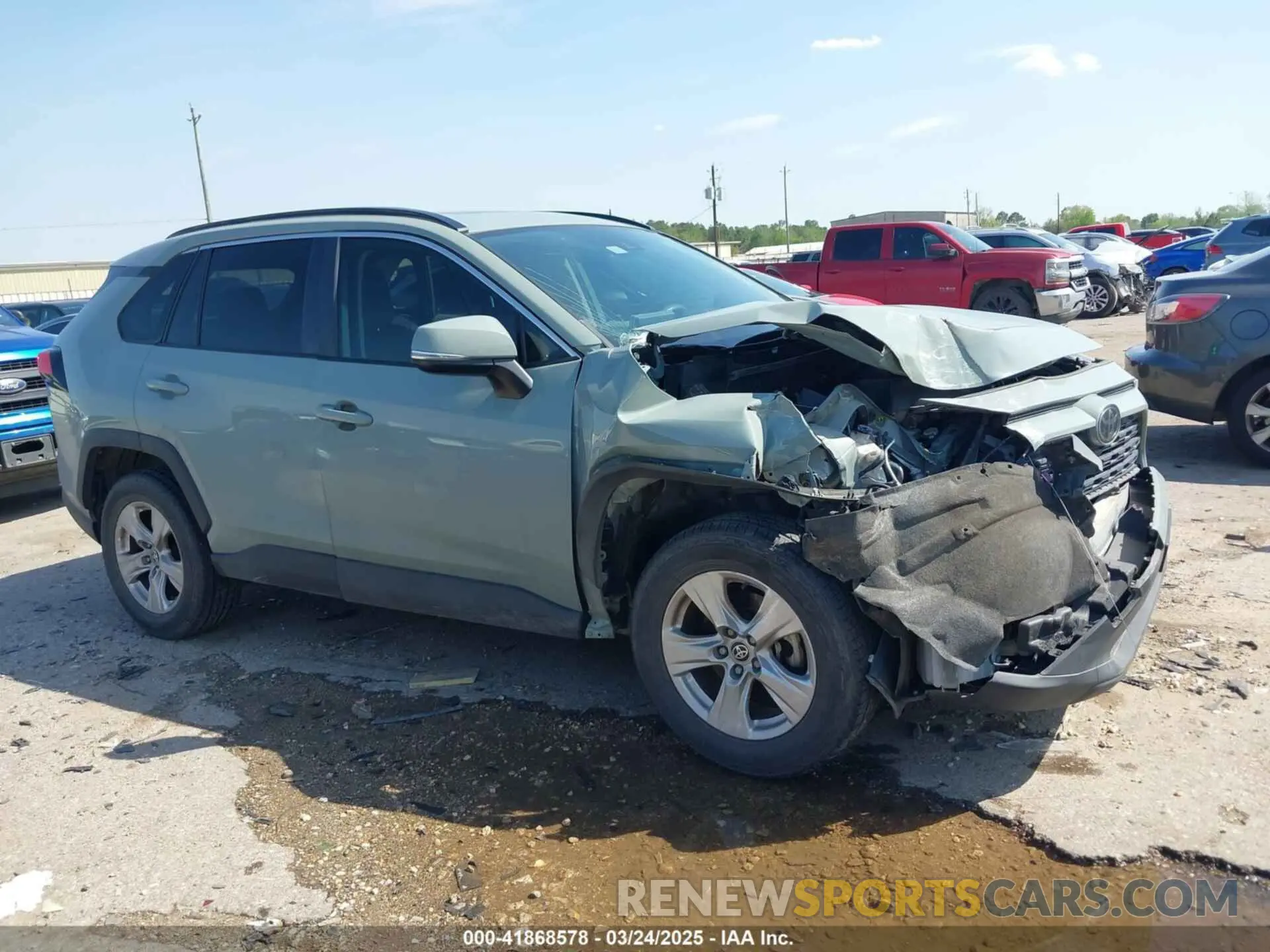 13 Photograph of a damaged car JTMW1RFVXKD035994 TOYOTA RAV4 2019
